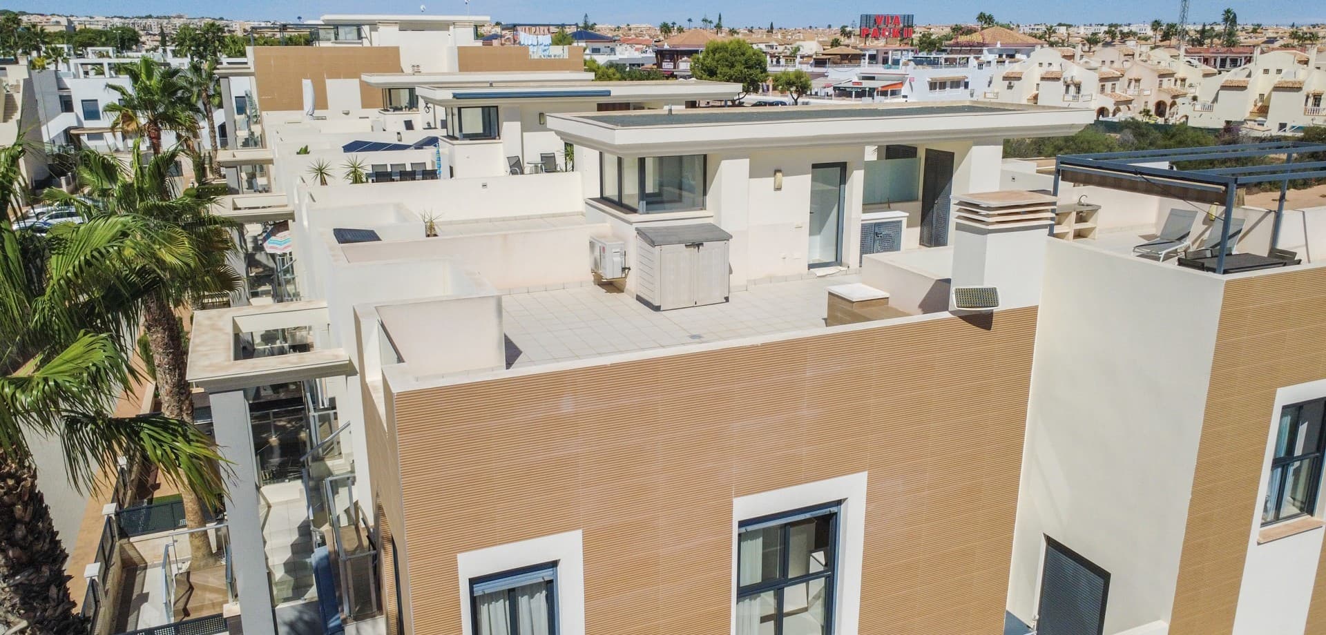 3 bed Middle Floor Apartment in Orihuela Costa - 1