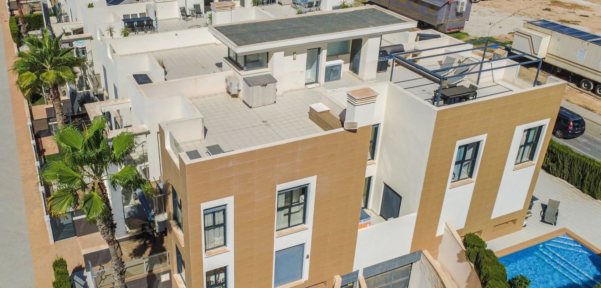 3 bed Middle Floor Apartment in Orihuela Costa - 10
