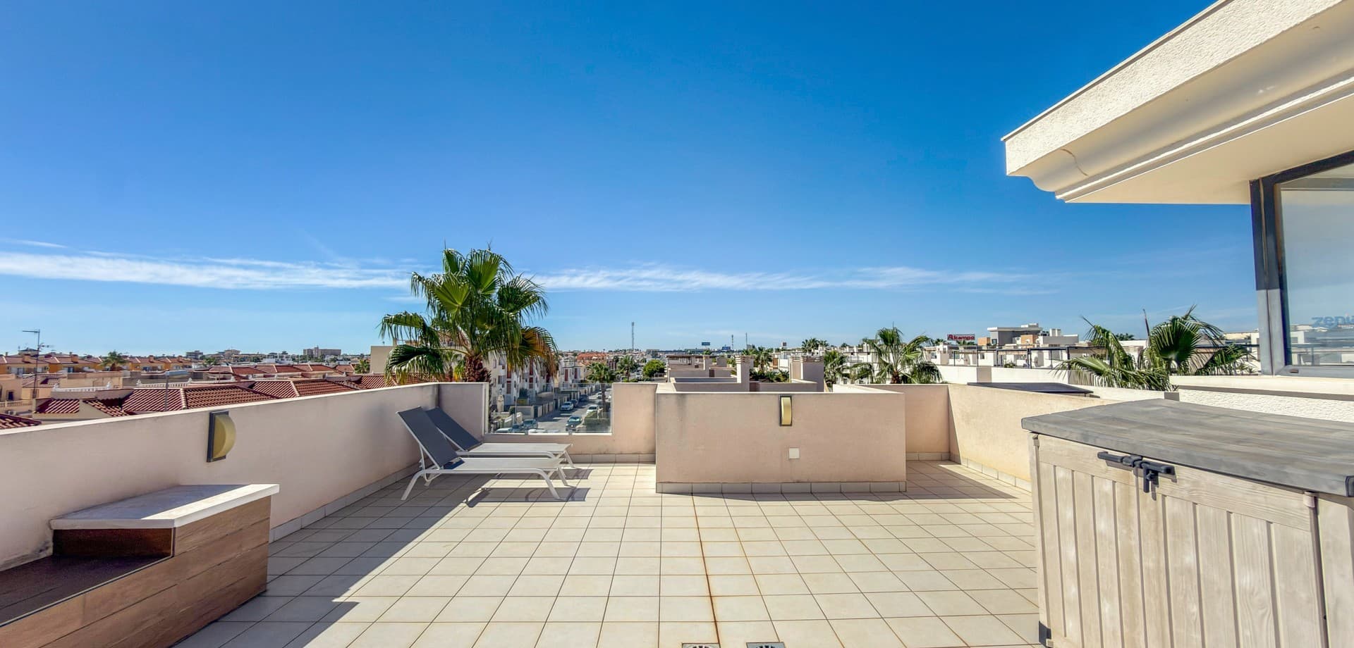 3 bed Middle Floor Apartment in Orihuela Costa - 24