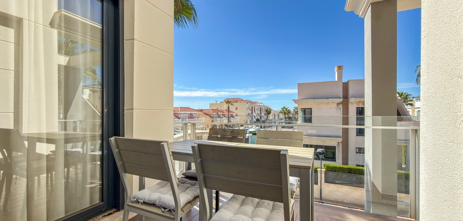 3 bed Middle Floor Apartment in Orihuela Costa - 6