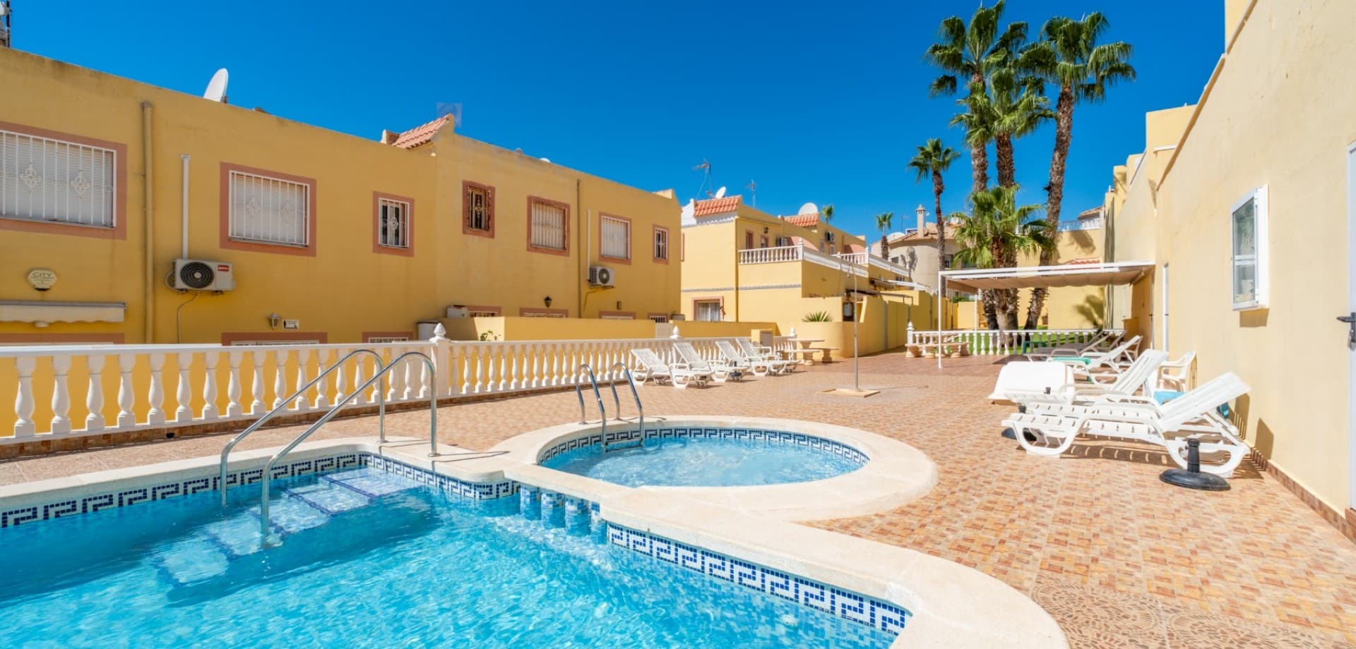 Geschakelde Woning met 2 slaapkamers in Orihuela Costa - 31