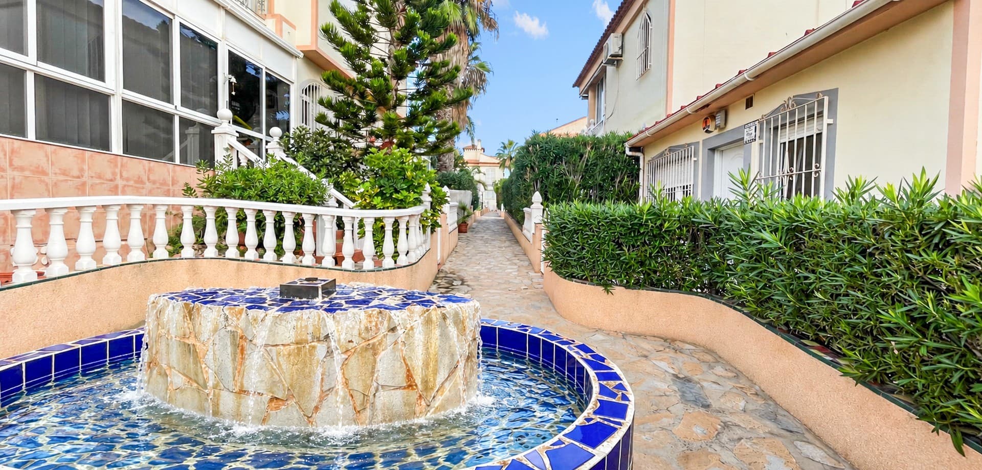 2 bed Middle Floor Apartment in Orihuela Costa - 20