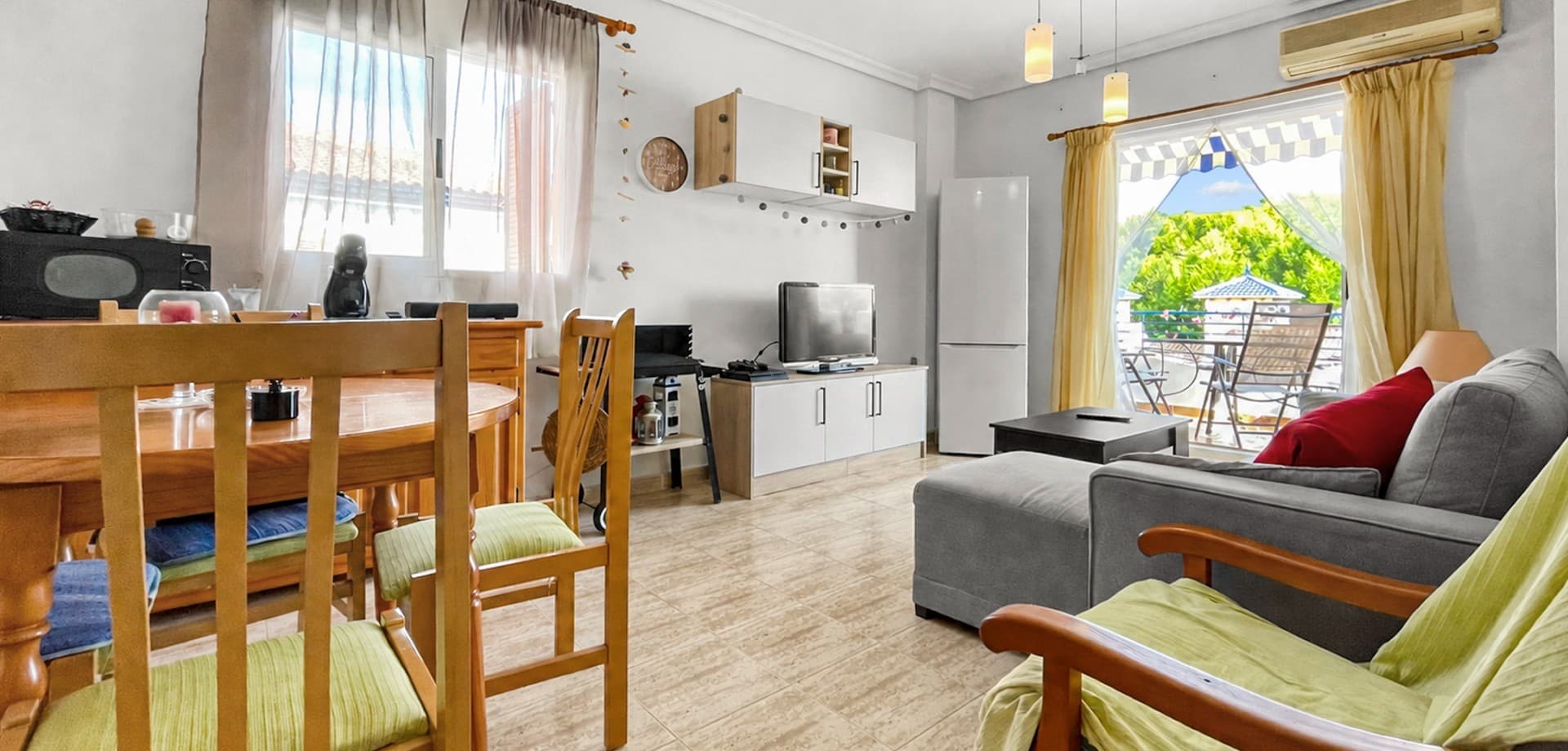 2 bed Middle Floor Apartment in Mil Palmeras - 8