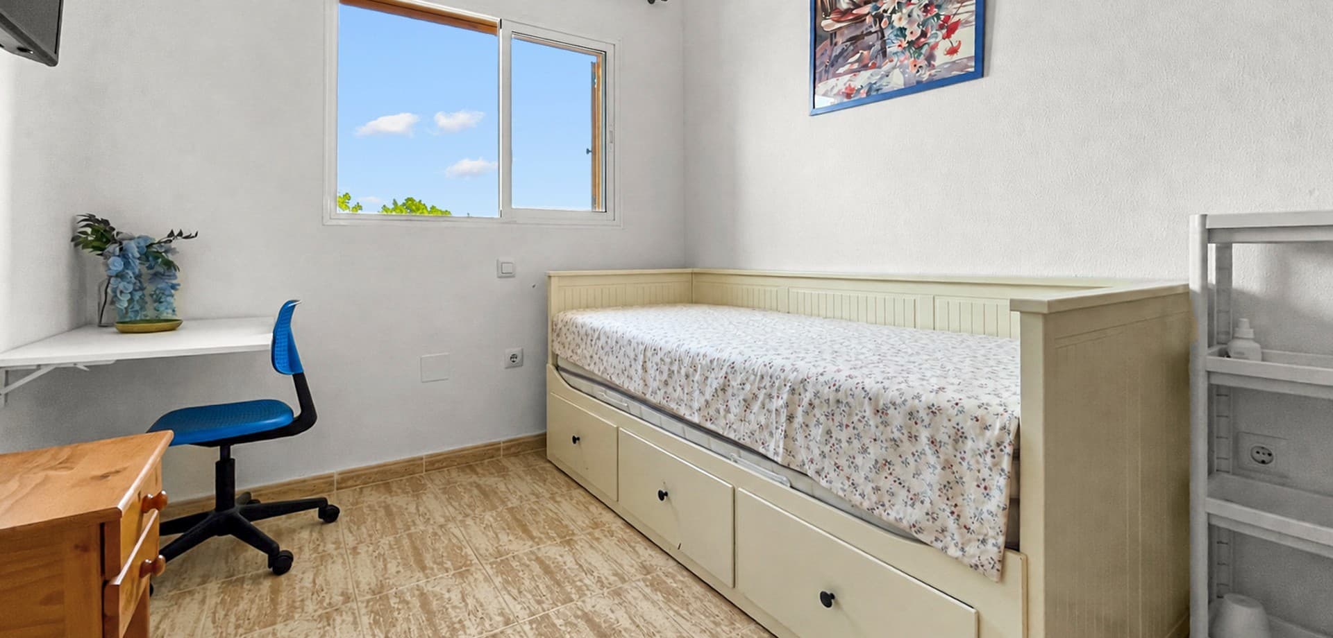 2 bed Middle Floor Apartment in Mil Palmeras - 17