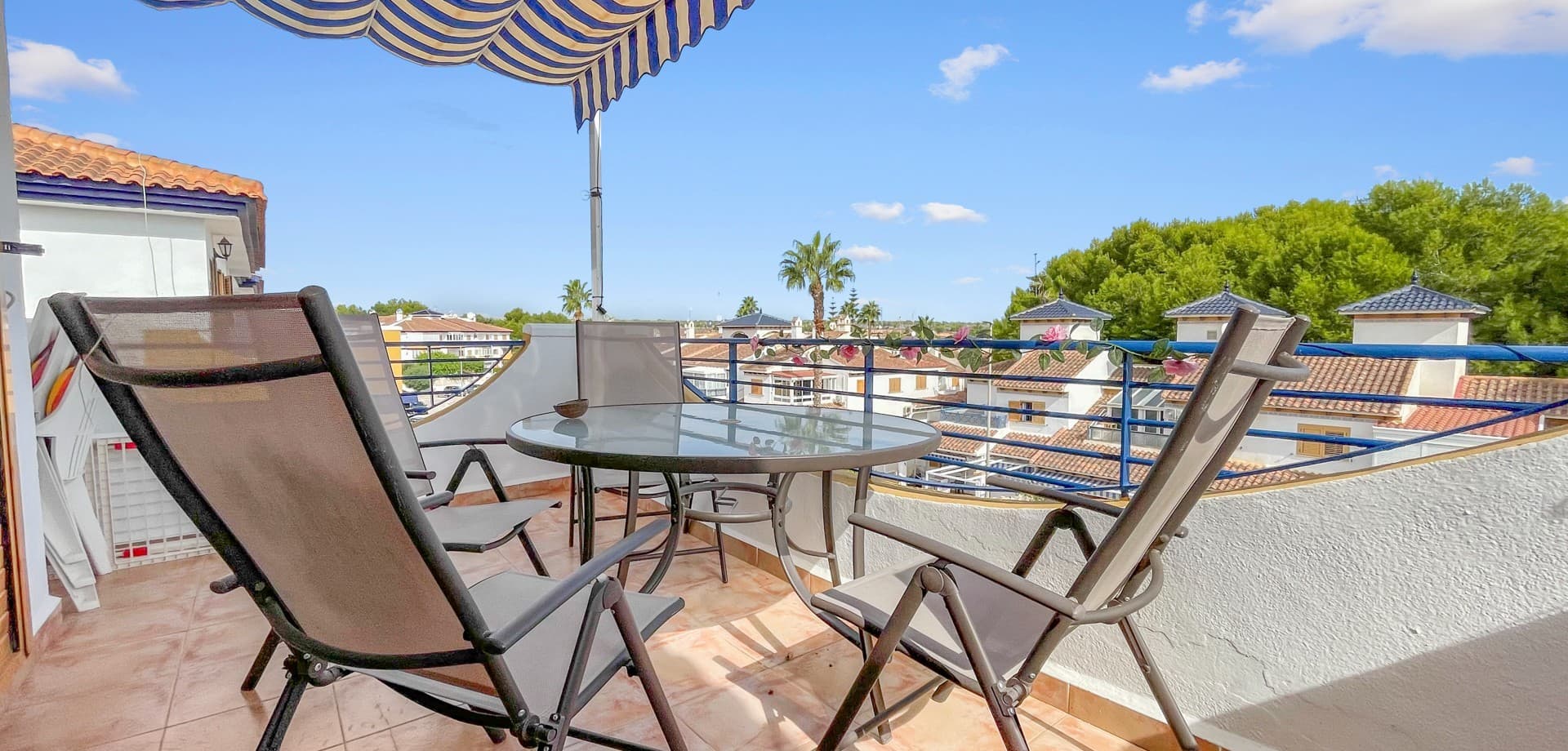 2 bed Middle Floor Apartment in Mil Palmeras - 5