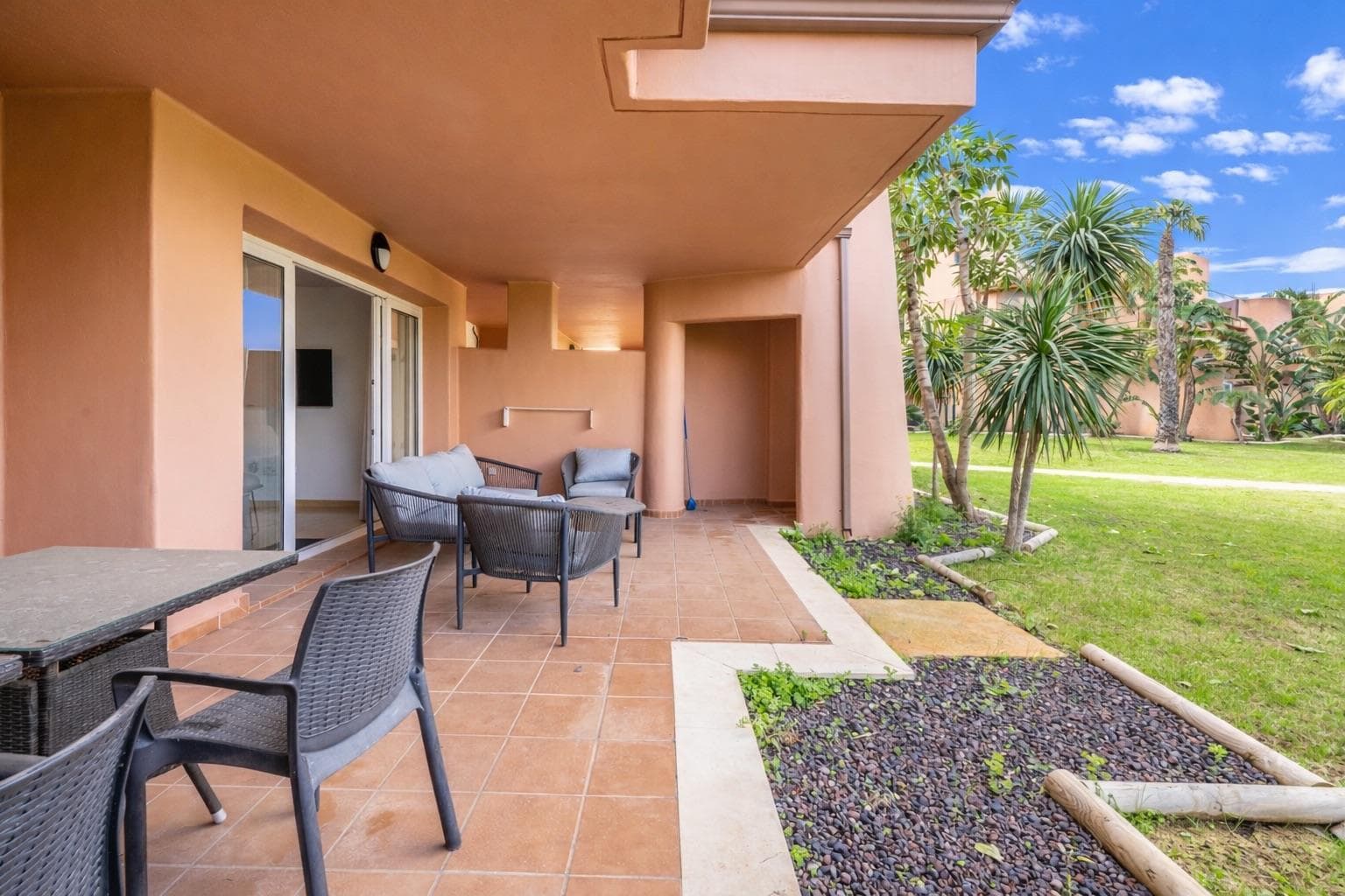 Apartamento Planta Media de 2 dormitorios en Mar Menor Golf Resort - 9