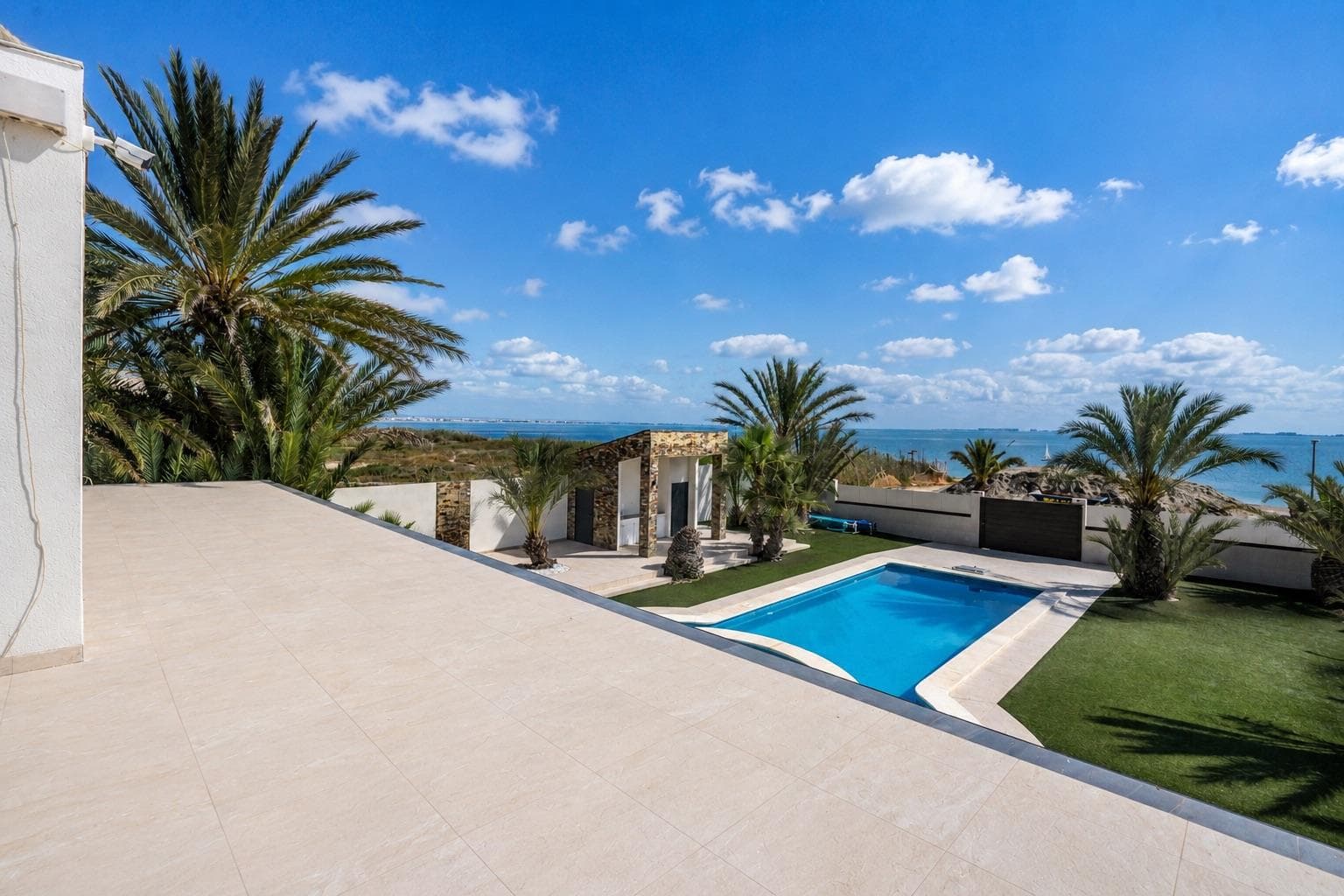 5 bed Villa in EL Carmoli Los Urrutias - 10