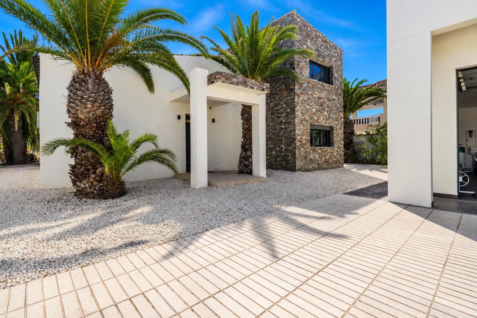 5 bed Villa in EL Carmoli Los Urrutias - 5