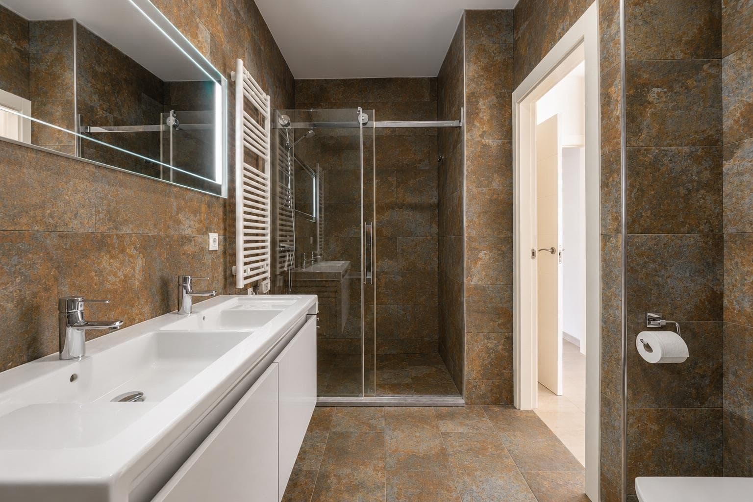 5 bed Villa in EL Carmoli Los Urrutias - 23