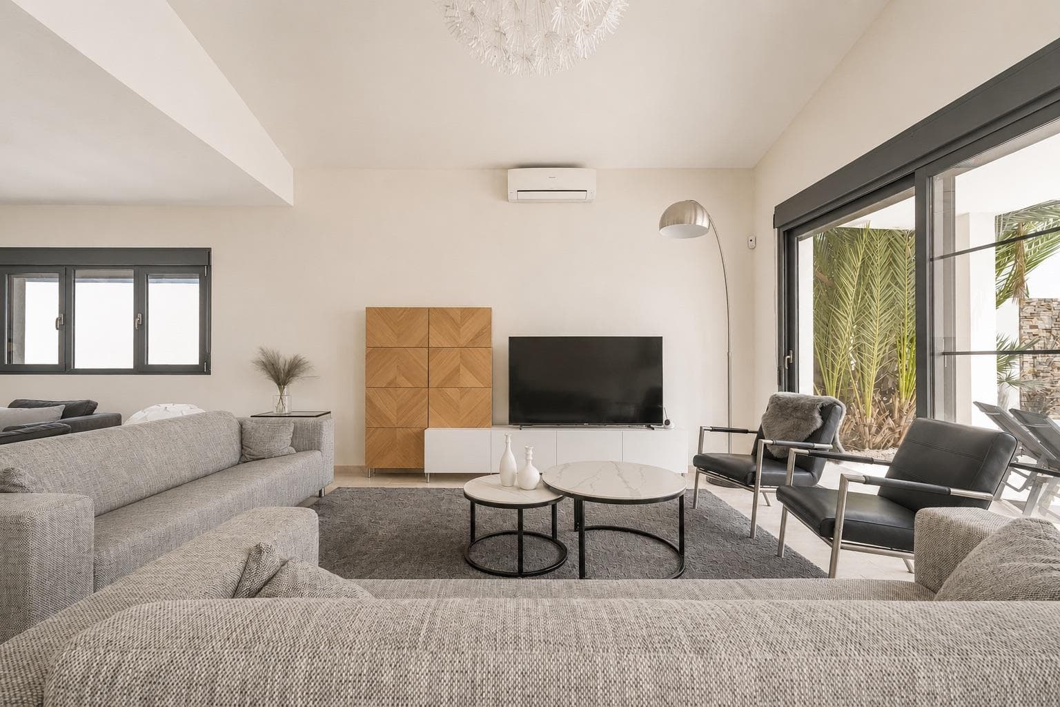 5 bed Villa in EL Carmoli Los Urrutias - 12