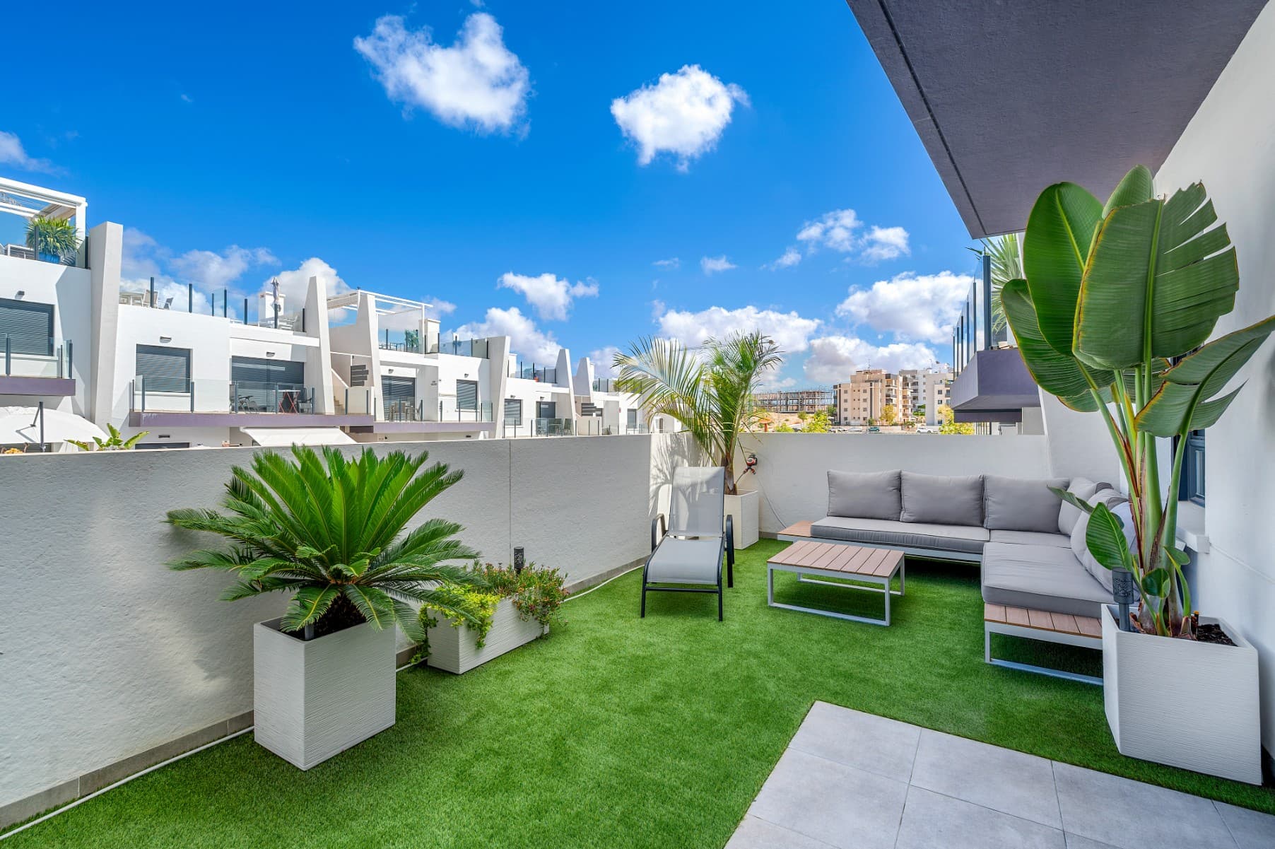 Apartamento Planta Media de 2 dormitorios en San Miguel de Salinas - 2