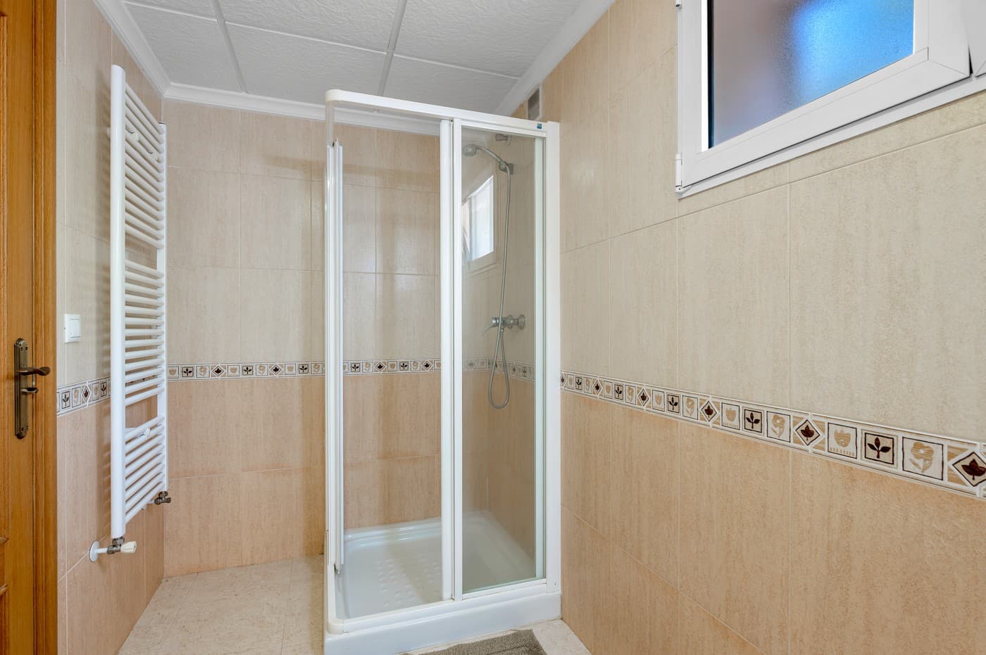 Villa - Chalet de 5 dormitorios en Almoradi - 39