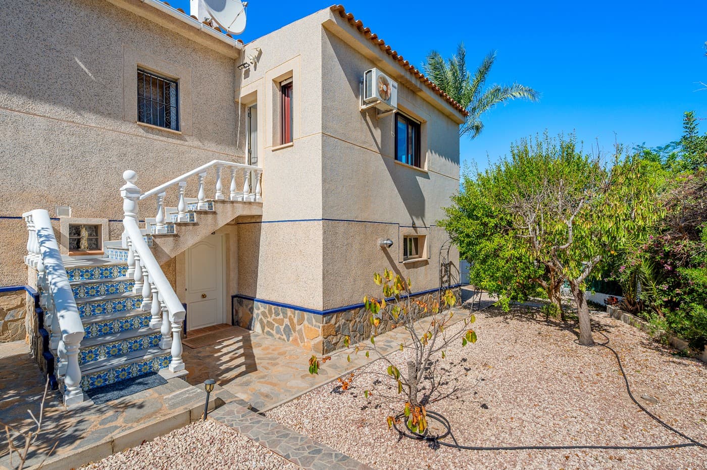 Villa - Chalet de 5 dormitorios en Almoradi - 7