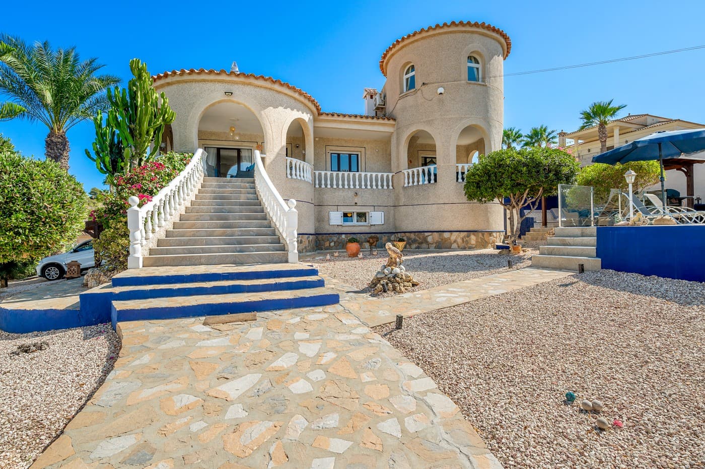 Villa - Chalet de 5 dormitorios en Almoradi - 4