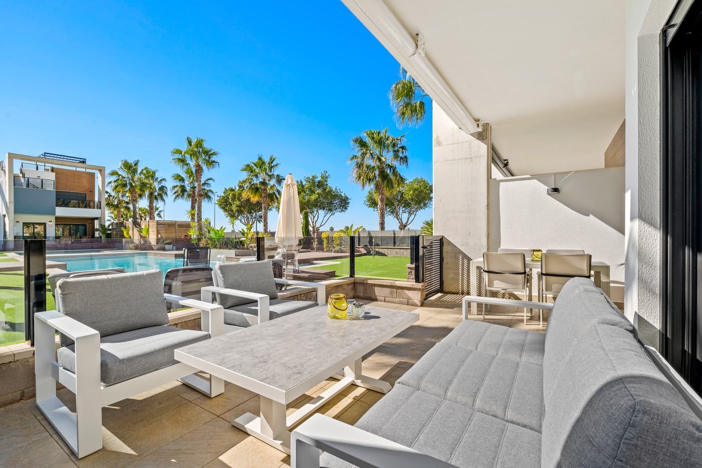 Apartamento Planta Media de 2 dormitorios en Guardamar del Segura - 1
