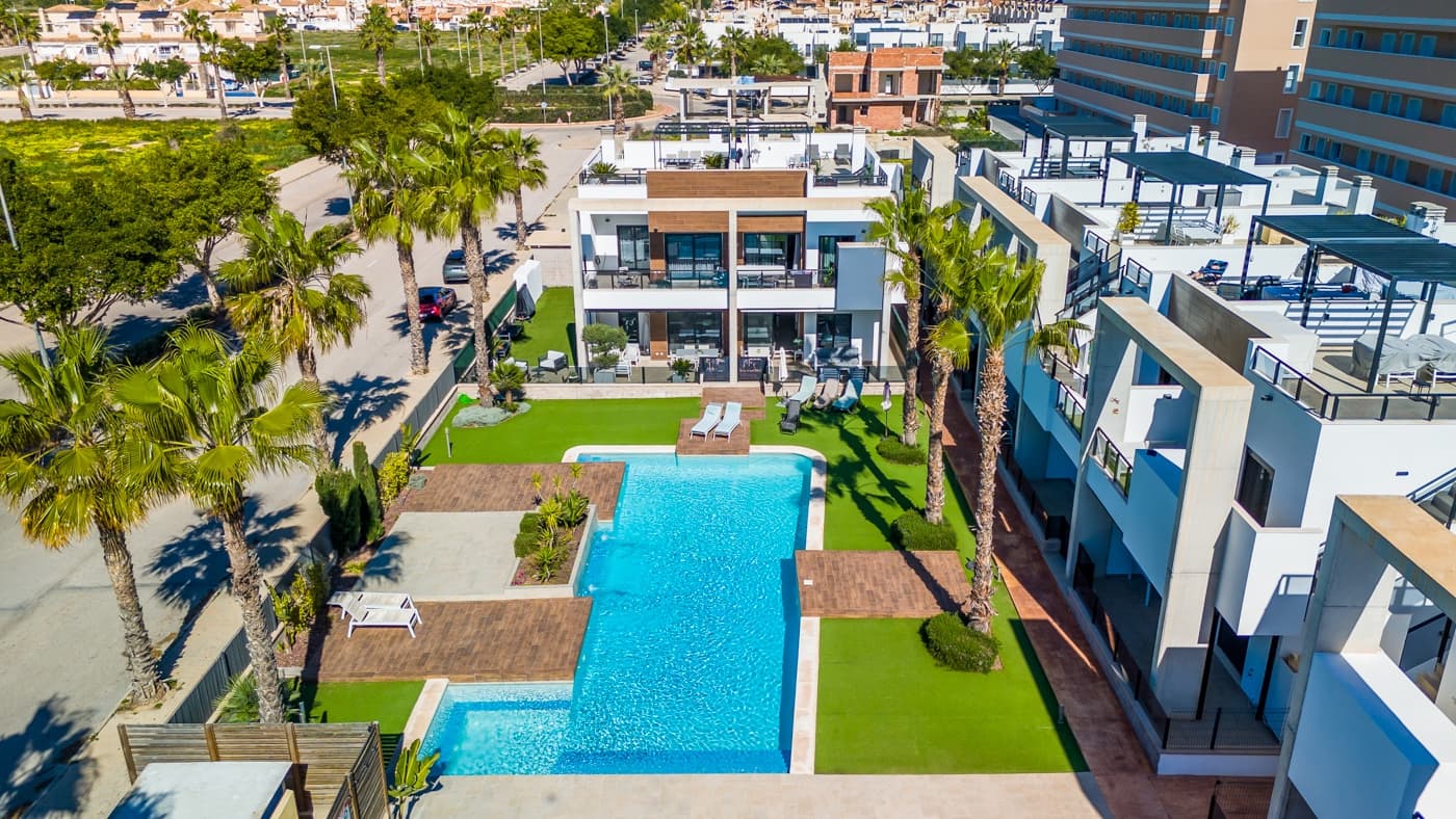 Apartamento Planta Media de 2 dormitorios en Guardamar del Segura - 28