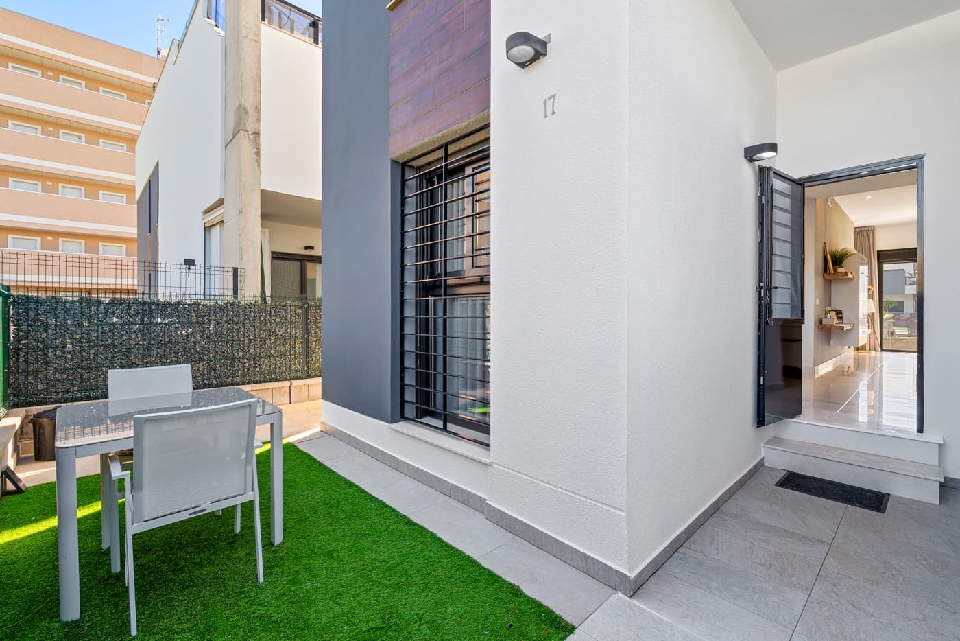 Apartamento Planta Media de 2 dormitorios en Guardamar del Segura - 21