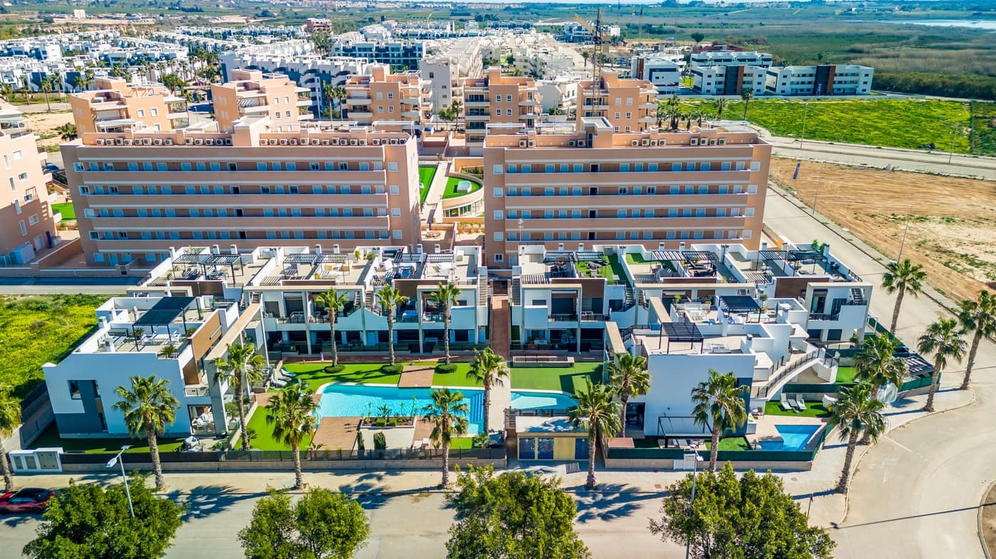 Apartamento Planta Media de 2 dormitorios en Guardamar del Segura - 32