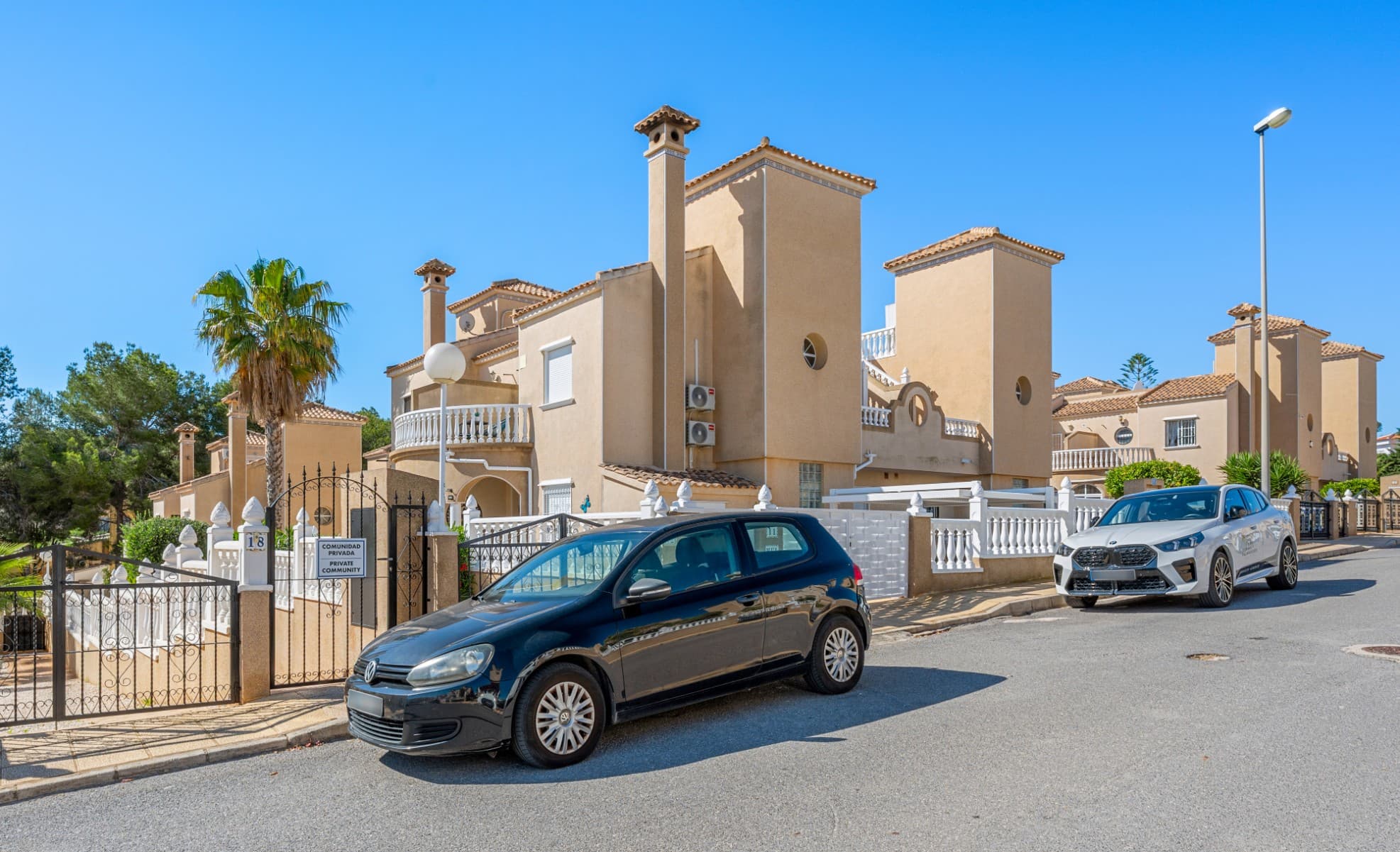 3 bed Detached Villa in Villamartin - 35