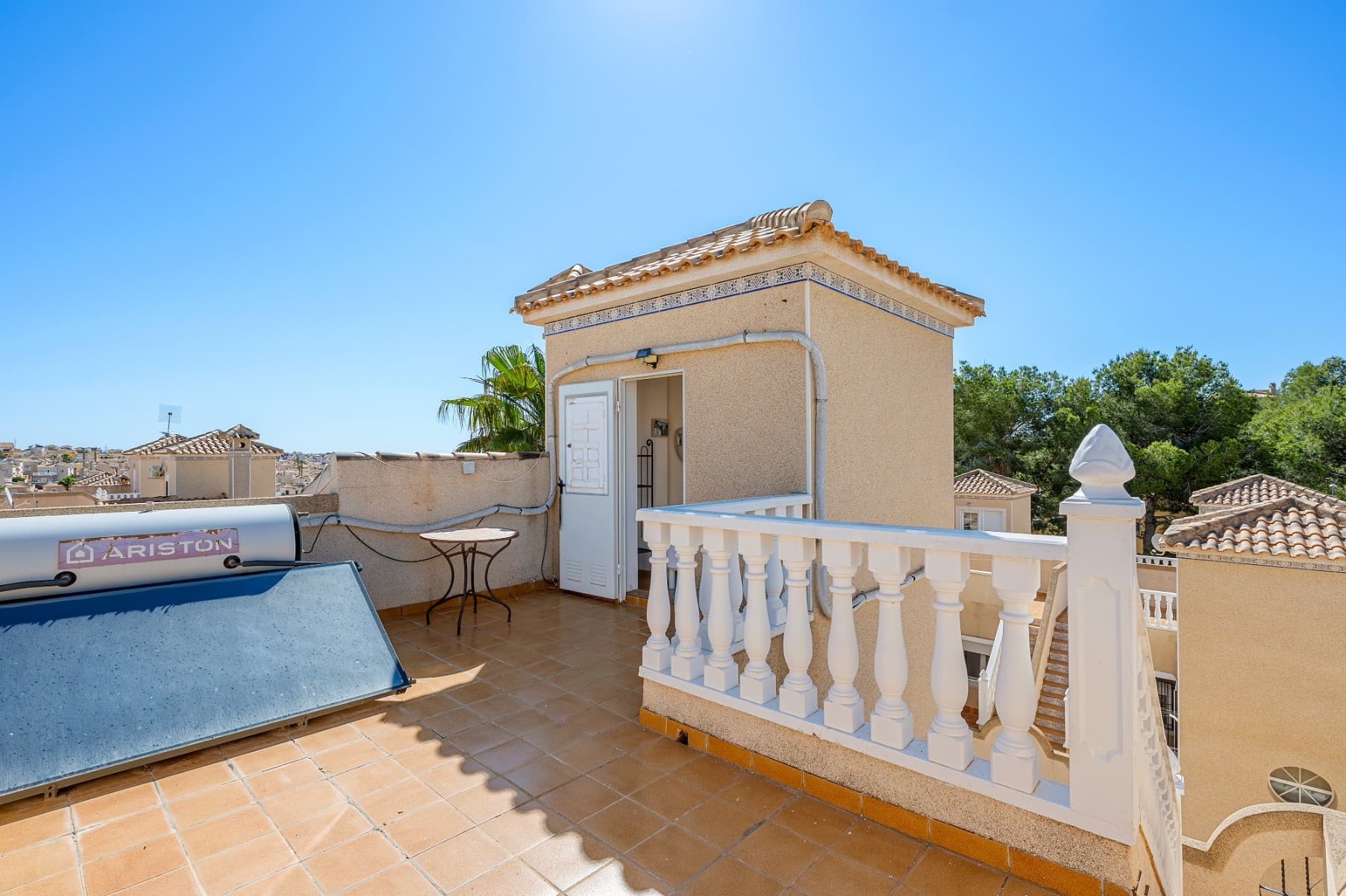 3 bed Detached Villa in Villamartin - 34
