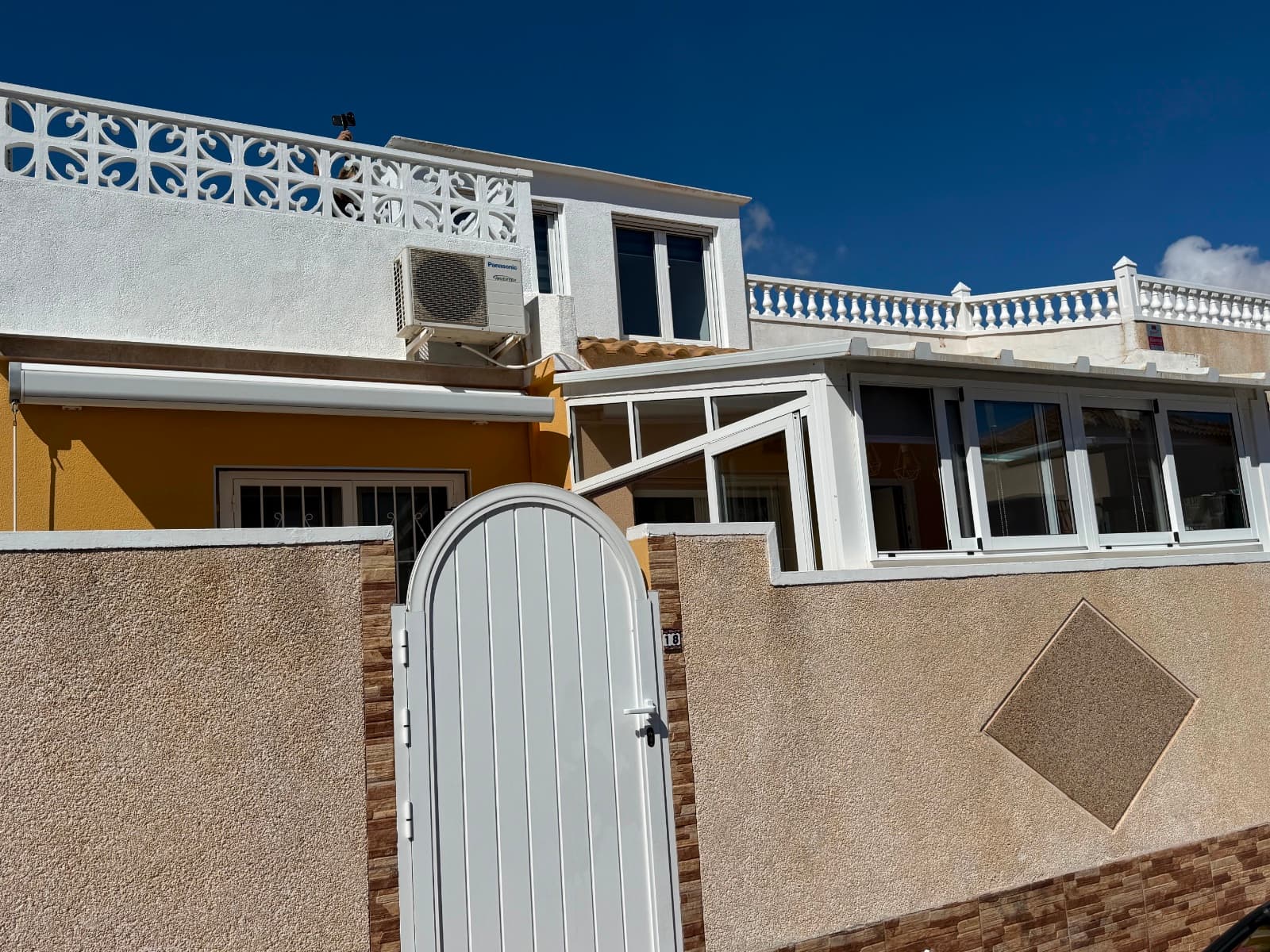 Villa - Chalet de 3 dormitorios en Orihuela Costa - 2