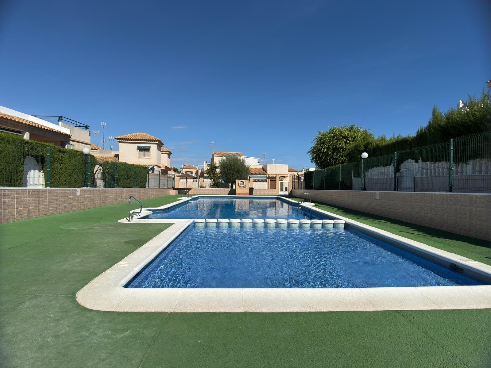 Villa - Chalet de 3 dormitorios en Orihuela Costa - 29