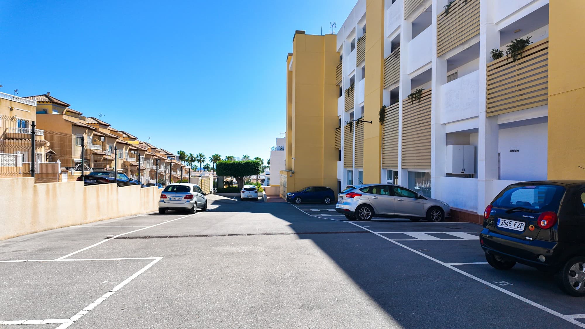 Apartamento Planta Media de 2 dormitorios en Orihuela Costa - 37