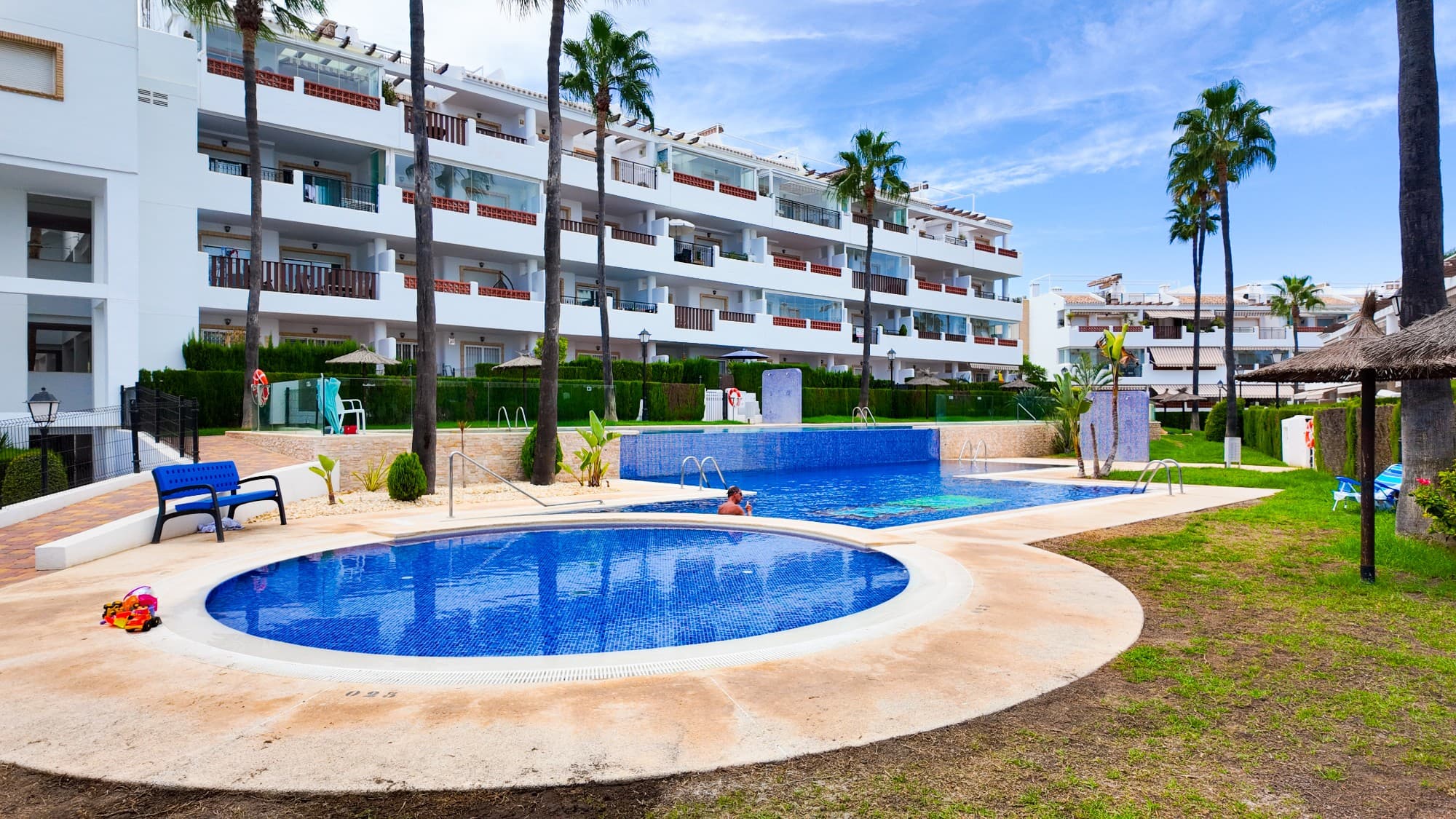 Apartamento Planta Media de 2 dormitorios en Orihuela Costa - 35