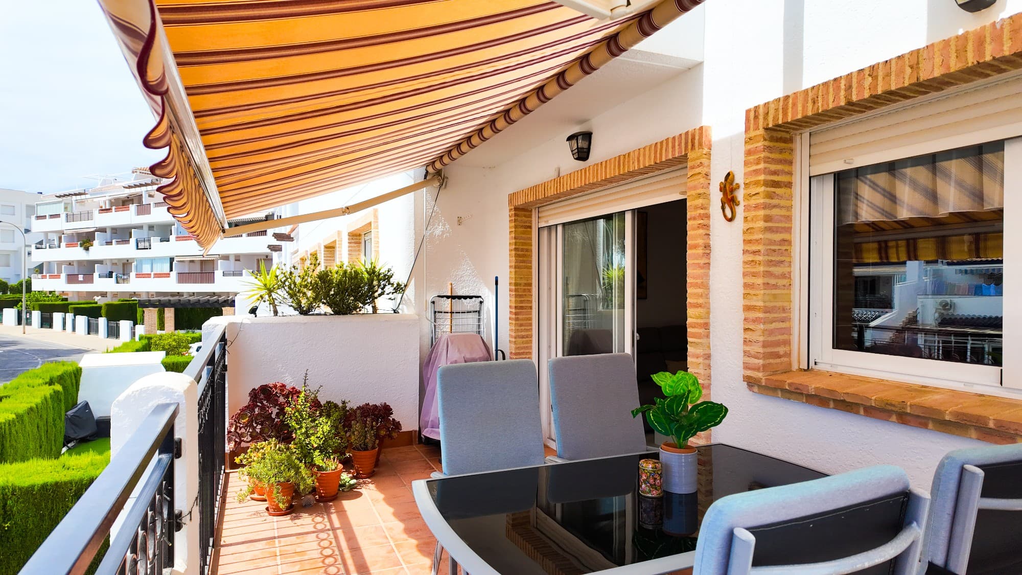 Apartamento Planta Media de 2 dormitorios en Orihuela Costa - 10