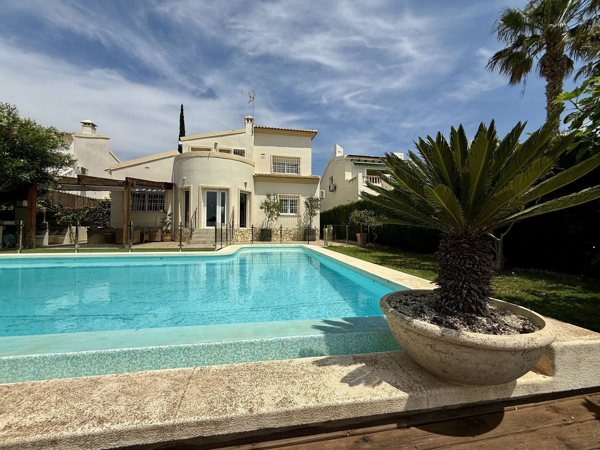 Villa - Chalet de 4 dormitorios en Orihuela Costa - 50