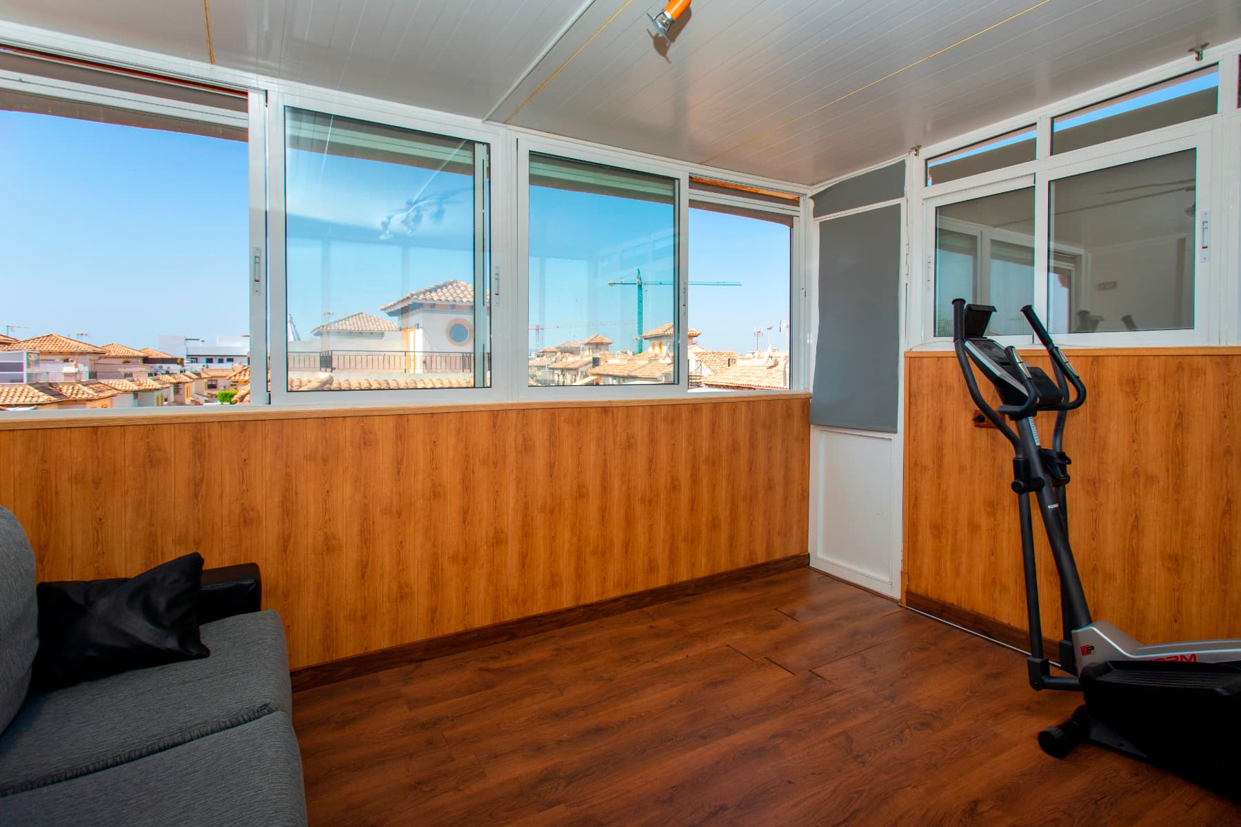 Apartamento Planta Media de 2 dormitorios en Orihuela Costa - 13