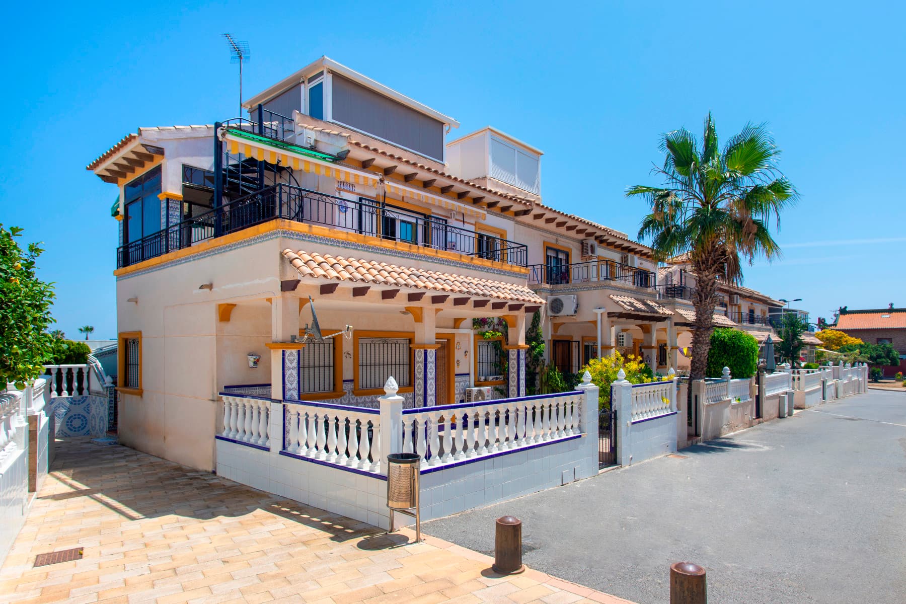 Apartamento Planta Media de 2 dormitorios en Orihuela Costa - 11
