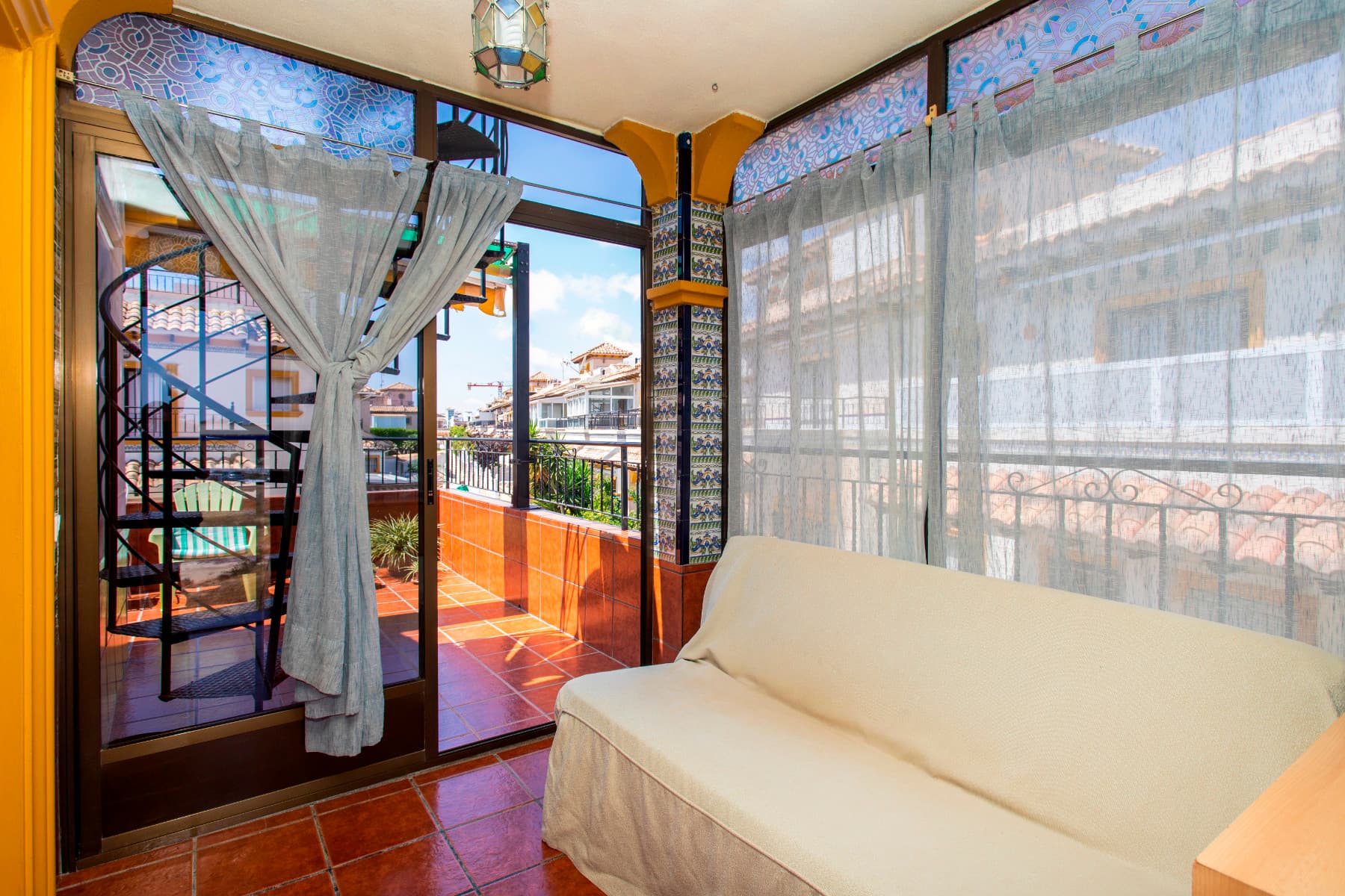 Apartamento Planta Media de 2 dormitorios en Orihuela Costa - 15