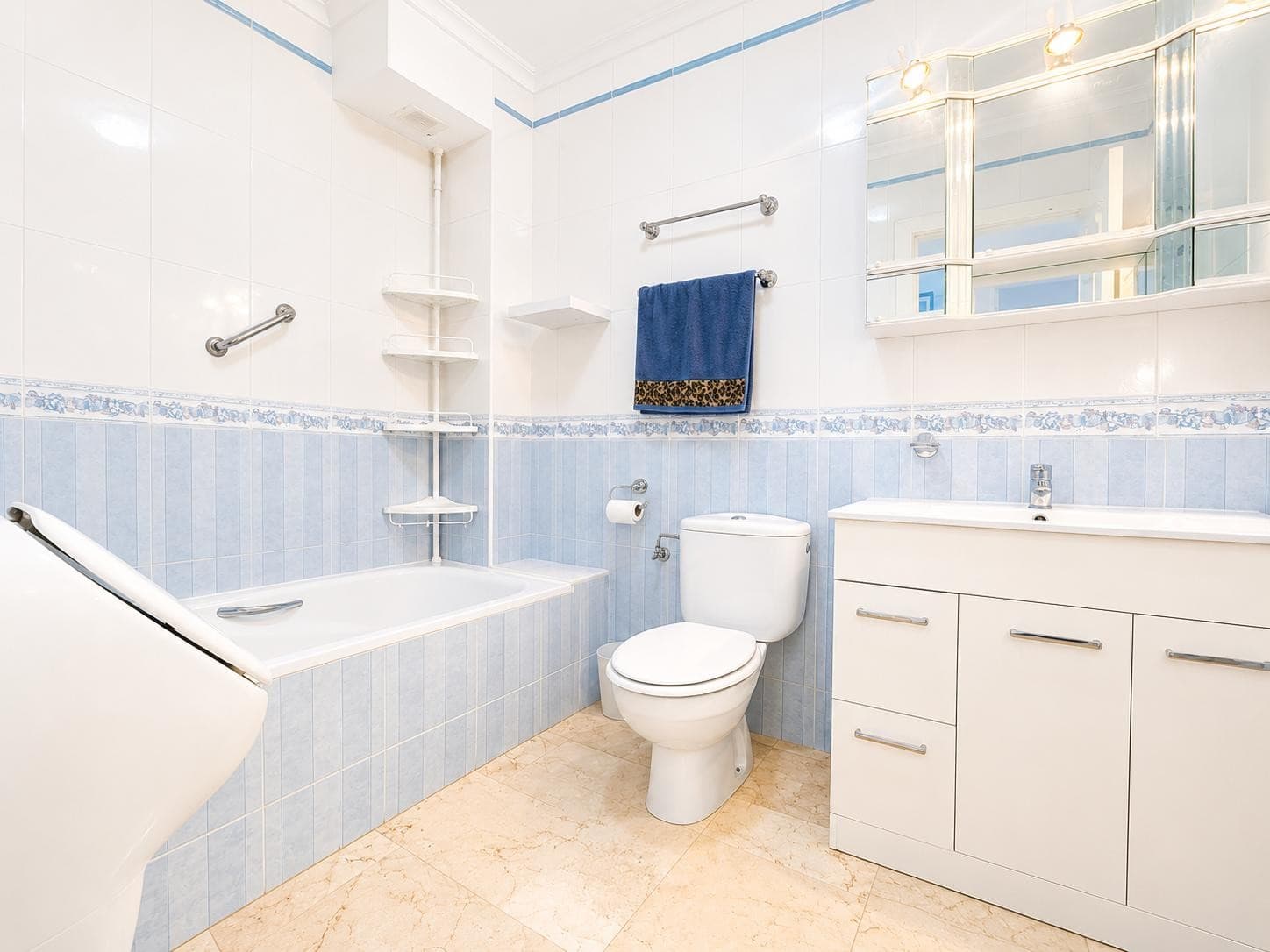 Apartamento Planta Media de 2 dormitorios en Los Dolses - 20