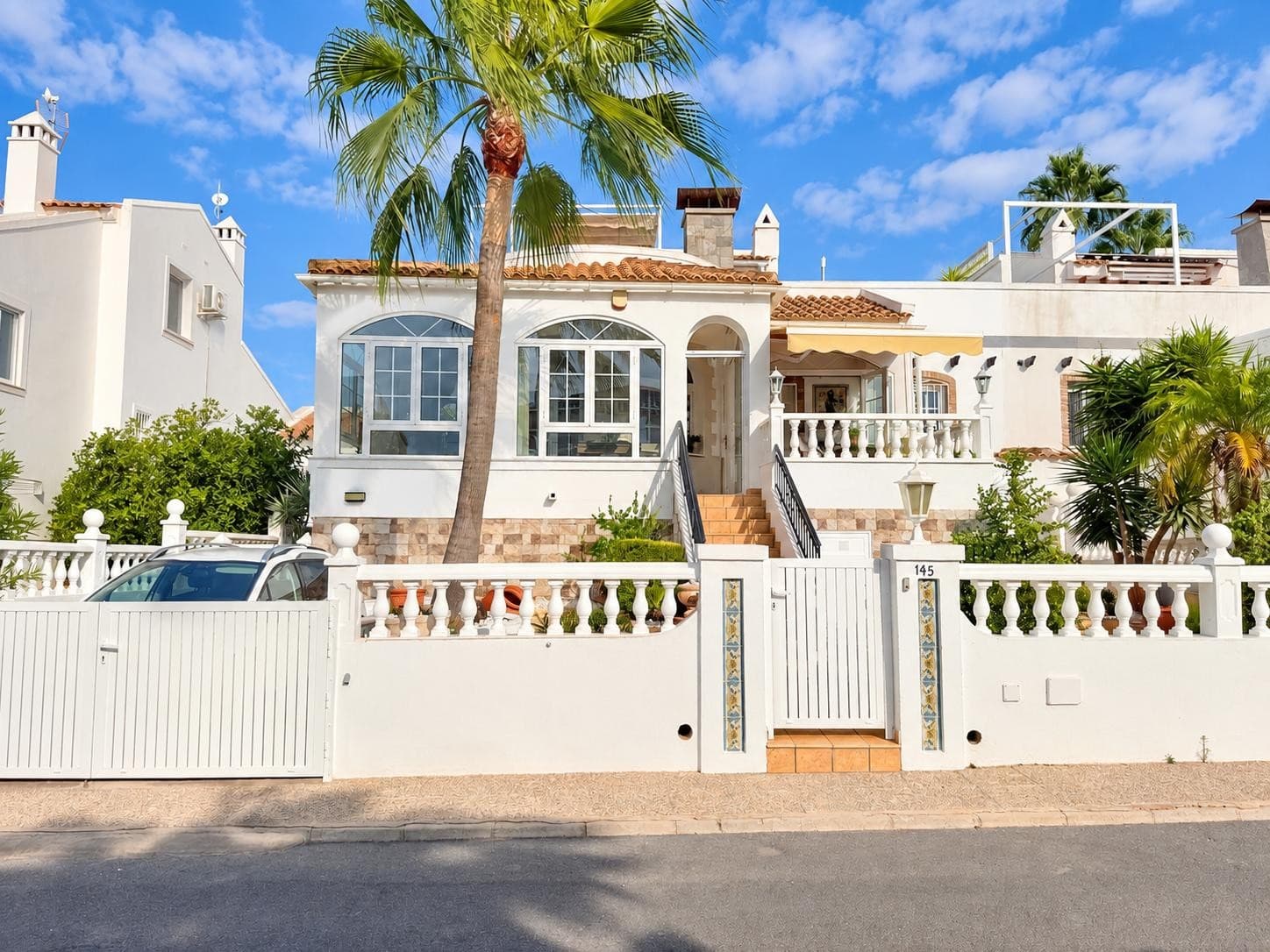 3 bed Detached Villa in Orihuela Costa - 2
