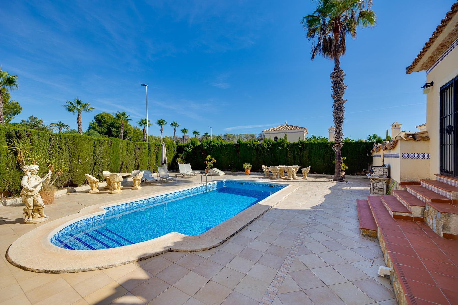 Vrijstaande Villa met 3 slaapkamers in Orihuela Costa - 2