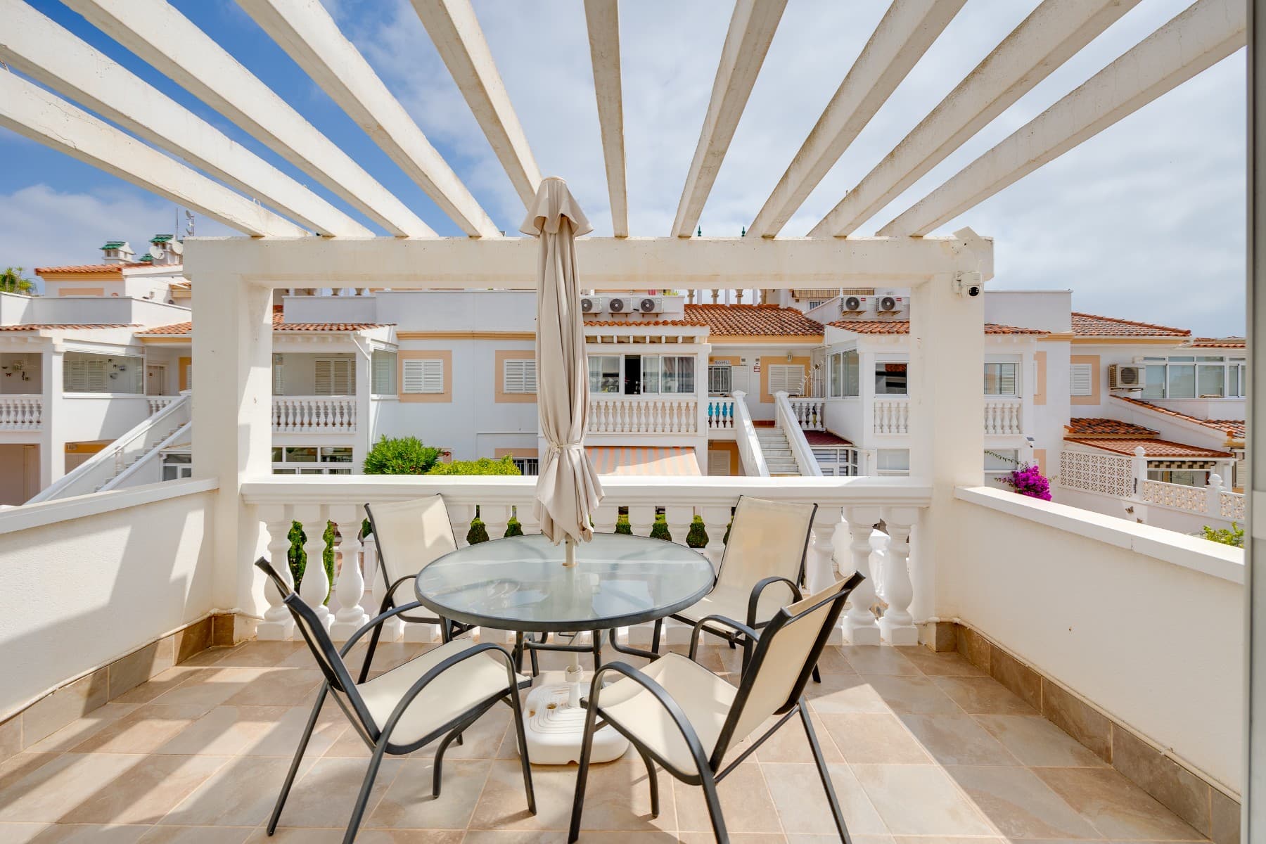 Tussenverdieping Appartement met 2 slaapkamers in Orihuela Costa - 29