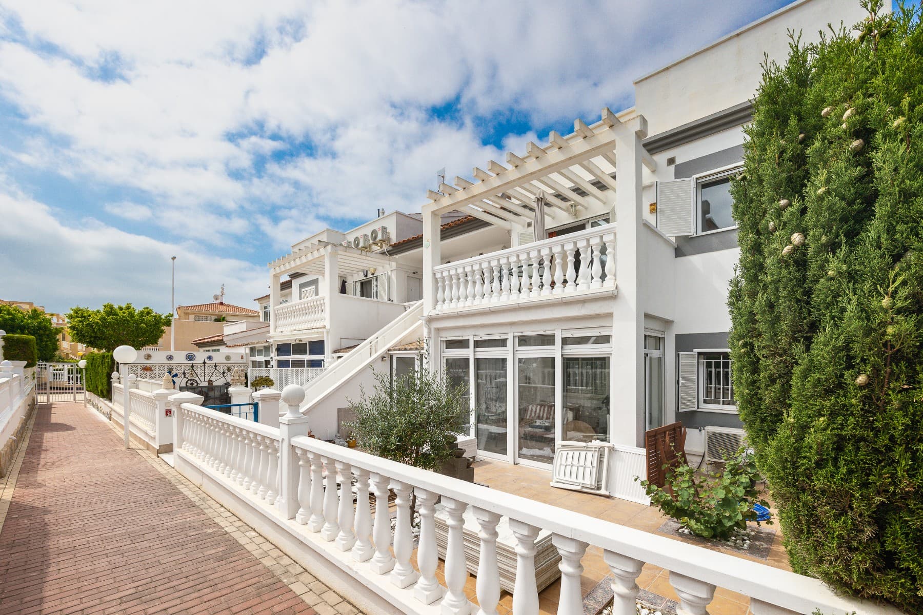 Tussenverdieping Appartement met 2 slaapkamers in Orihuela Costa - 2