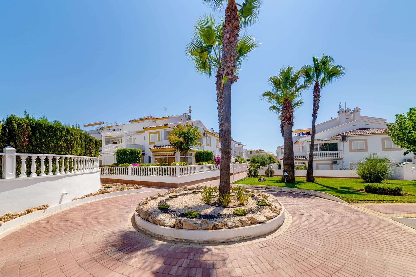 Tussenverdieping Appartement met 2 slaapkamers in Orihuela Costa - 41
