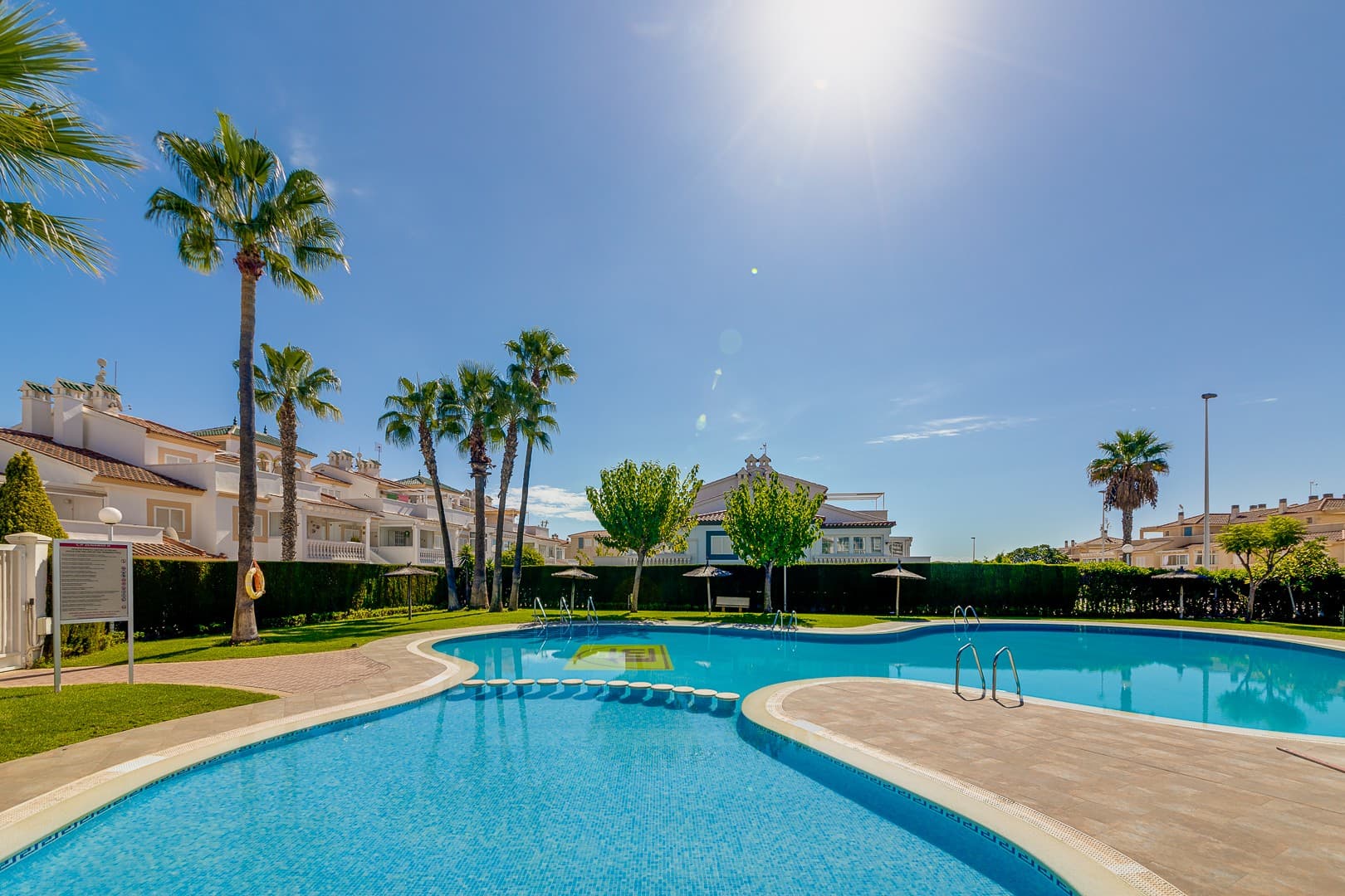 Tussenverdieping Appartement met 2 slaapkamers in Orihuela Costa - 34
