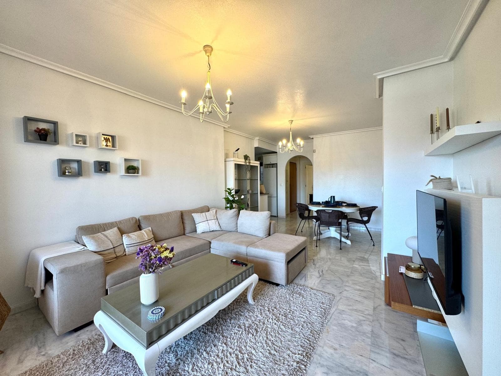 Apartamento Planta Media de 2 dormitorios en Orihuela Costa - 3