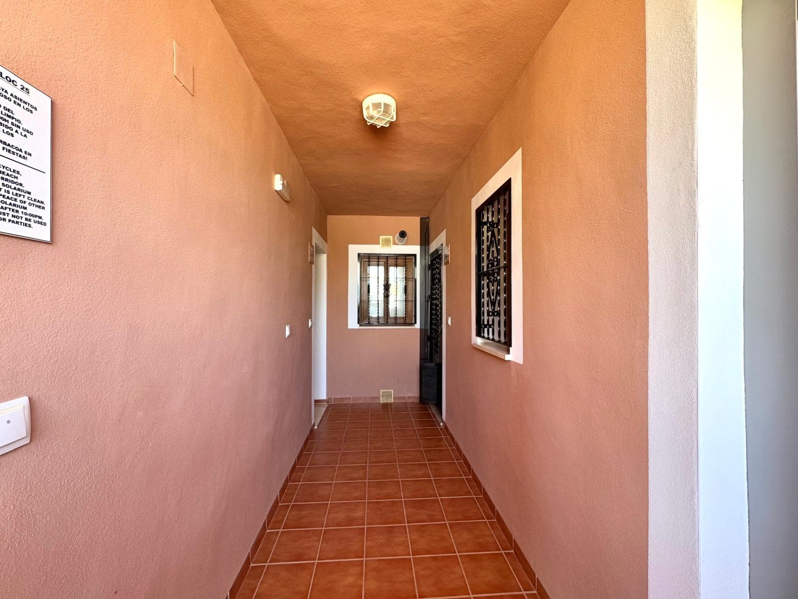 Apartamento Planta Media de 2 dormitorios en Orihuela Costa - 21