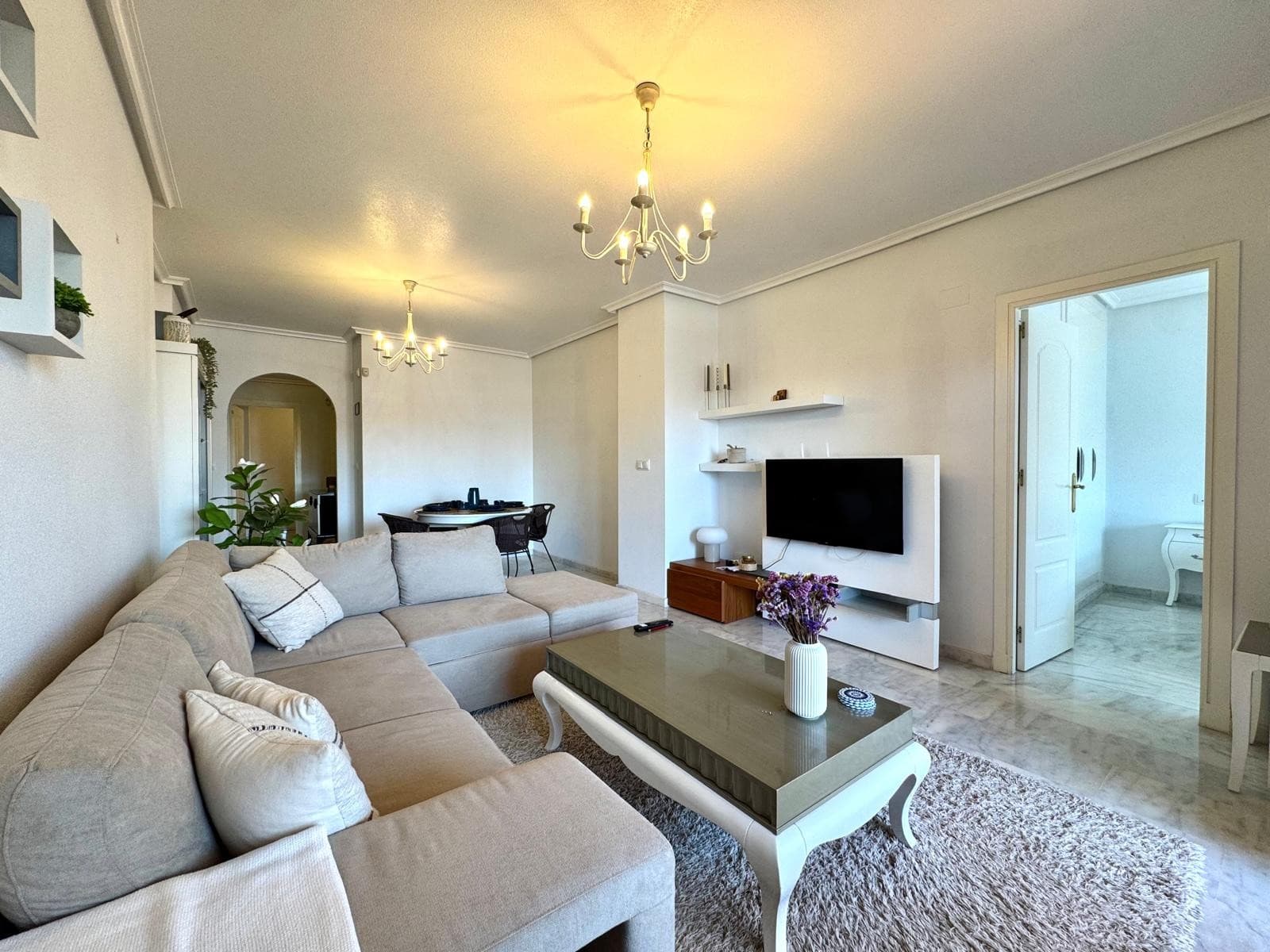 Apartamento Planta Media de 2 dormitorios en Orihuela Costa - 2