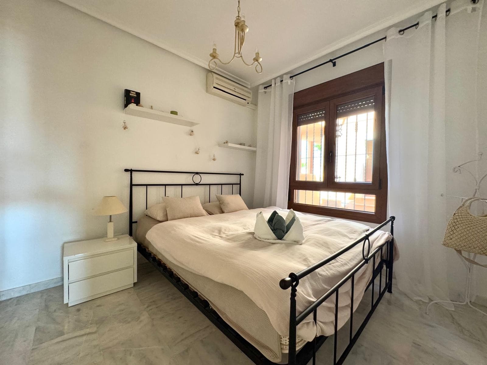 Apartamento Planta Media de 2 dormitorios en Orihuela Costa - 14