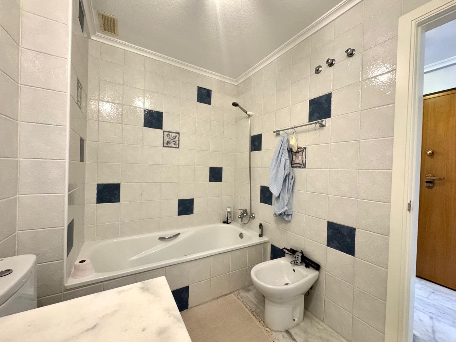 Apartamento Planta Media de 2 dormitorios en Orihuela Costa - 19
