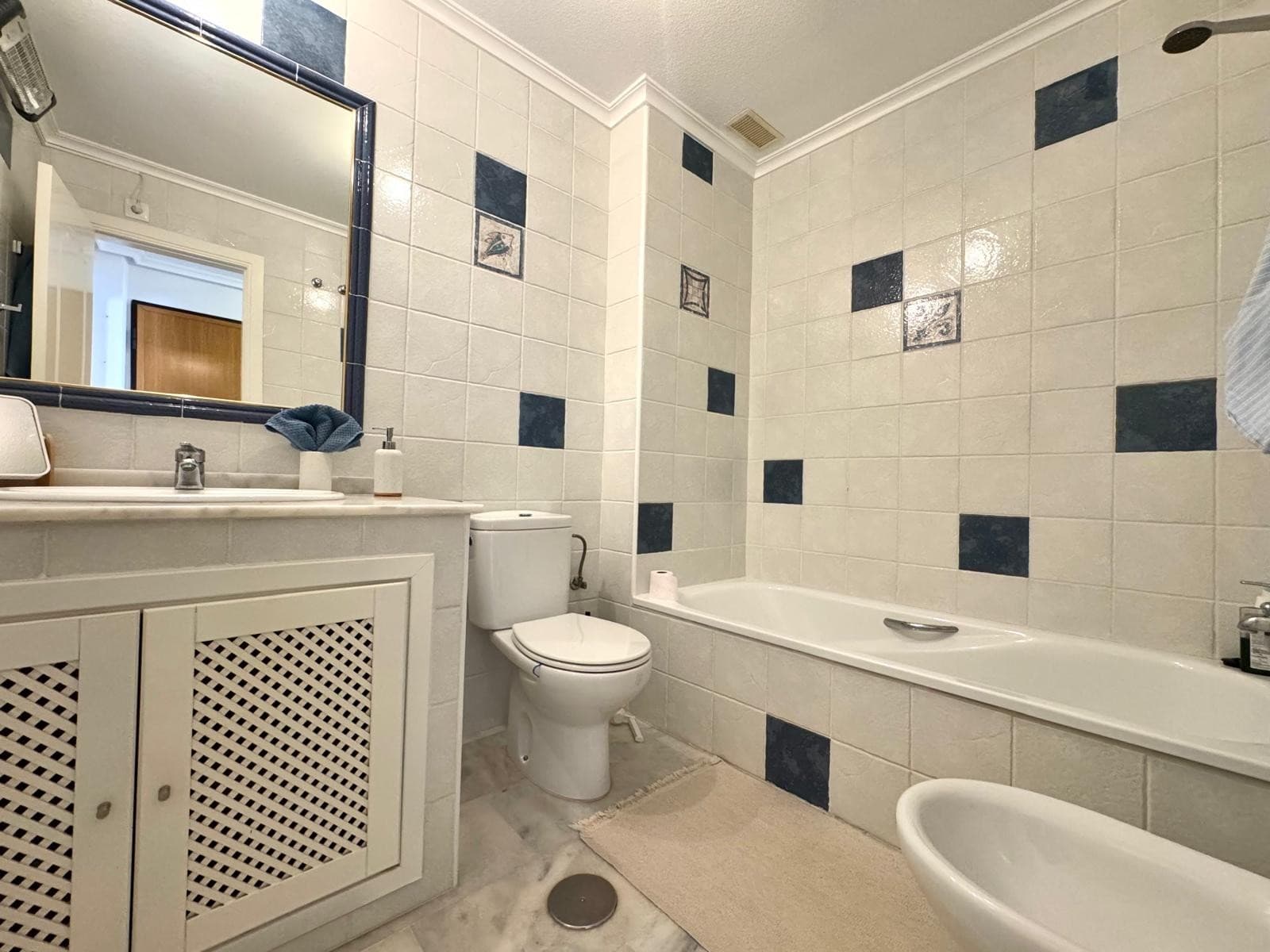 Apartamento Planta Media de 2 dormitorios en Orihuela Costa - 18