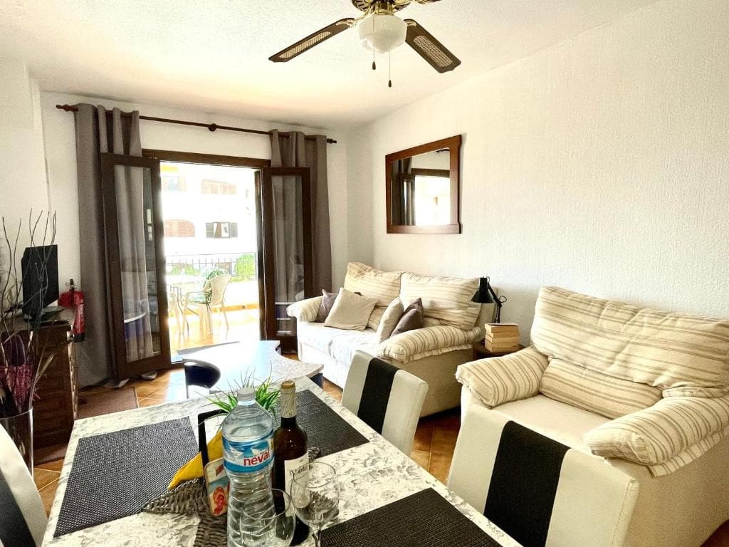 2 bed Middle Floor Apartment in Orihuela Costa - 5