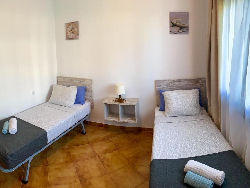 2 bed Middle Floor Apartment in Orihuela Costa - 11