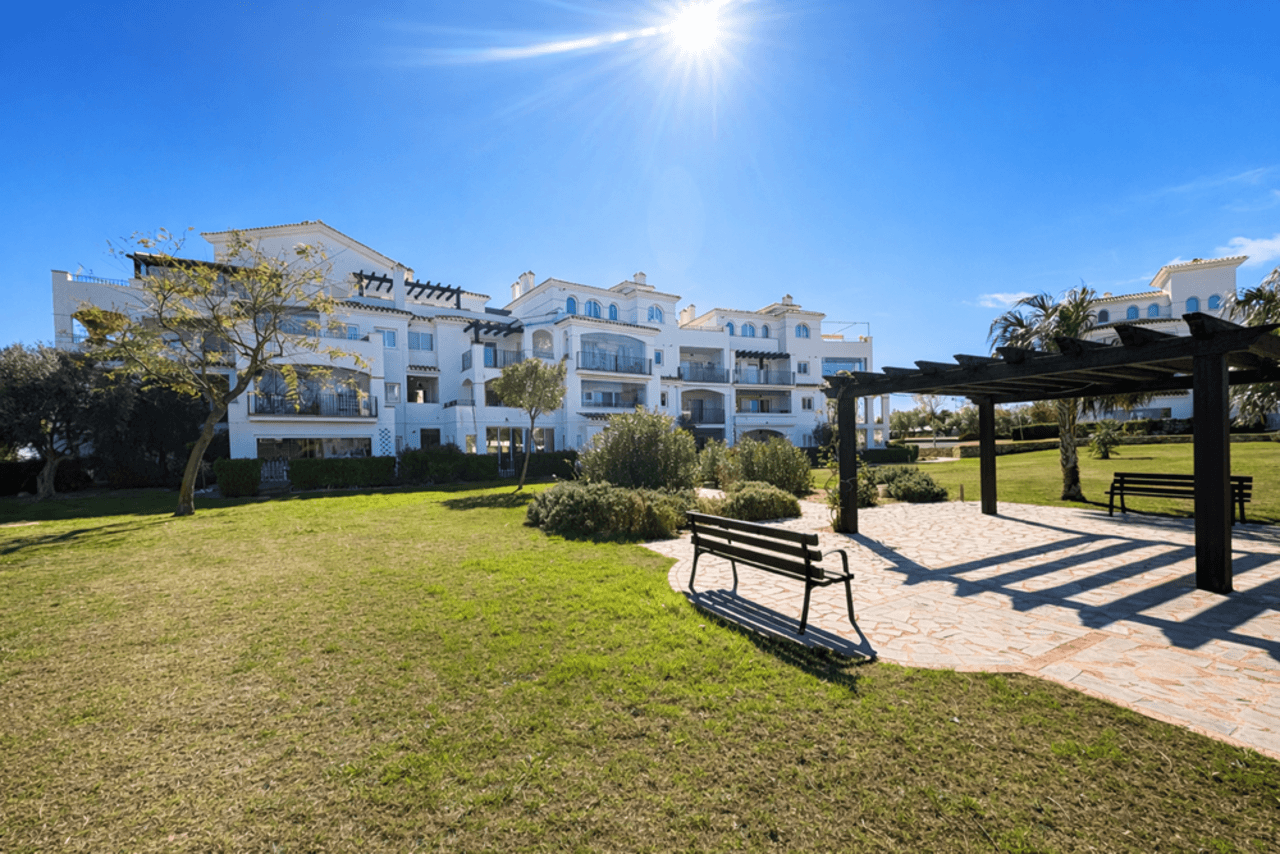 Apartamento Planta Media de 2 dormitorios en Hacienda Riquelme - 19