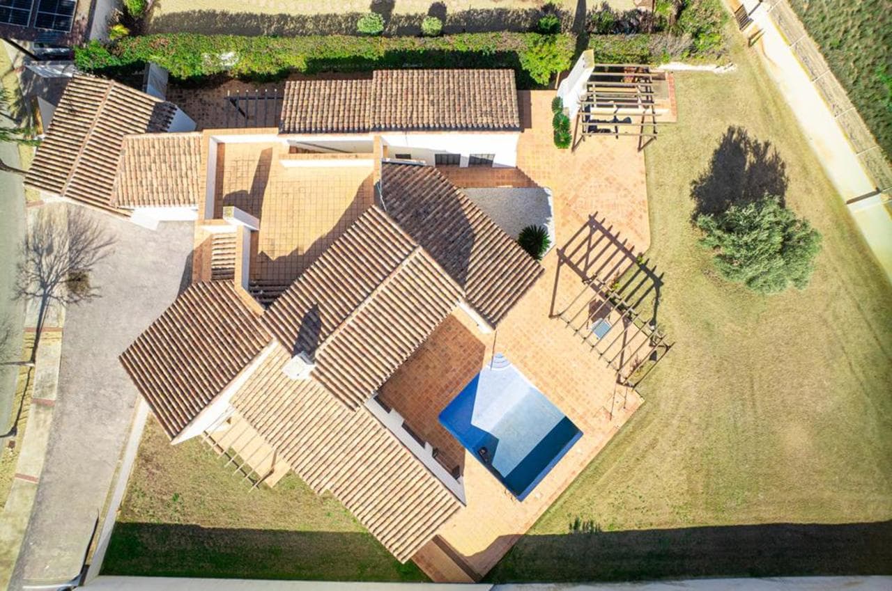 5 bed Detached Villa in El Valle Golf Resort - 5